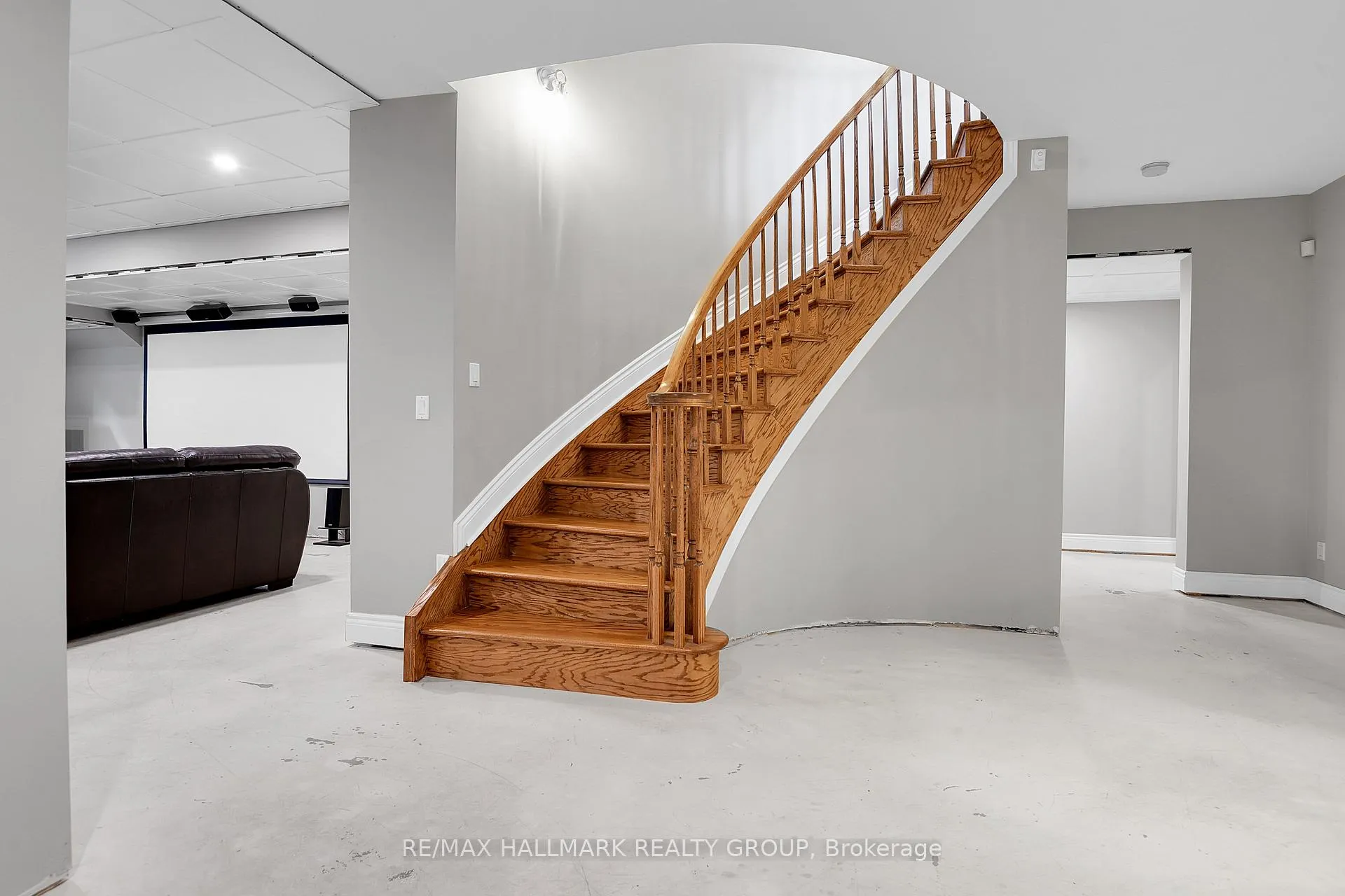 Photo 35 of 1705 Silver Bark Avenue, Ottawa, Orleans/Sunridge — HOMEH