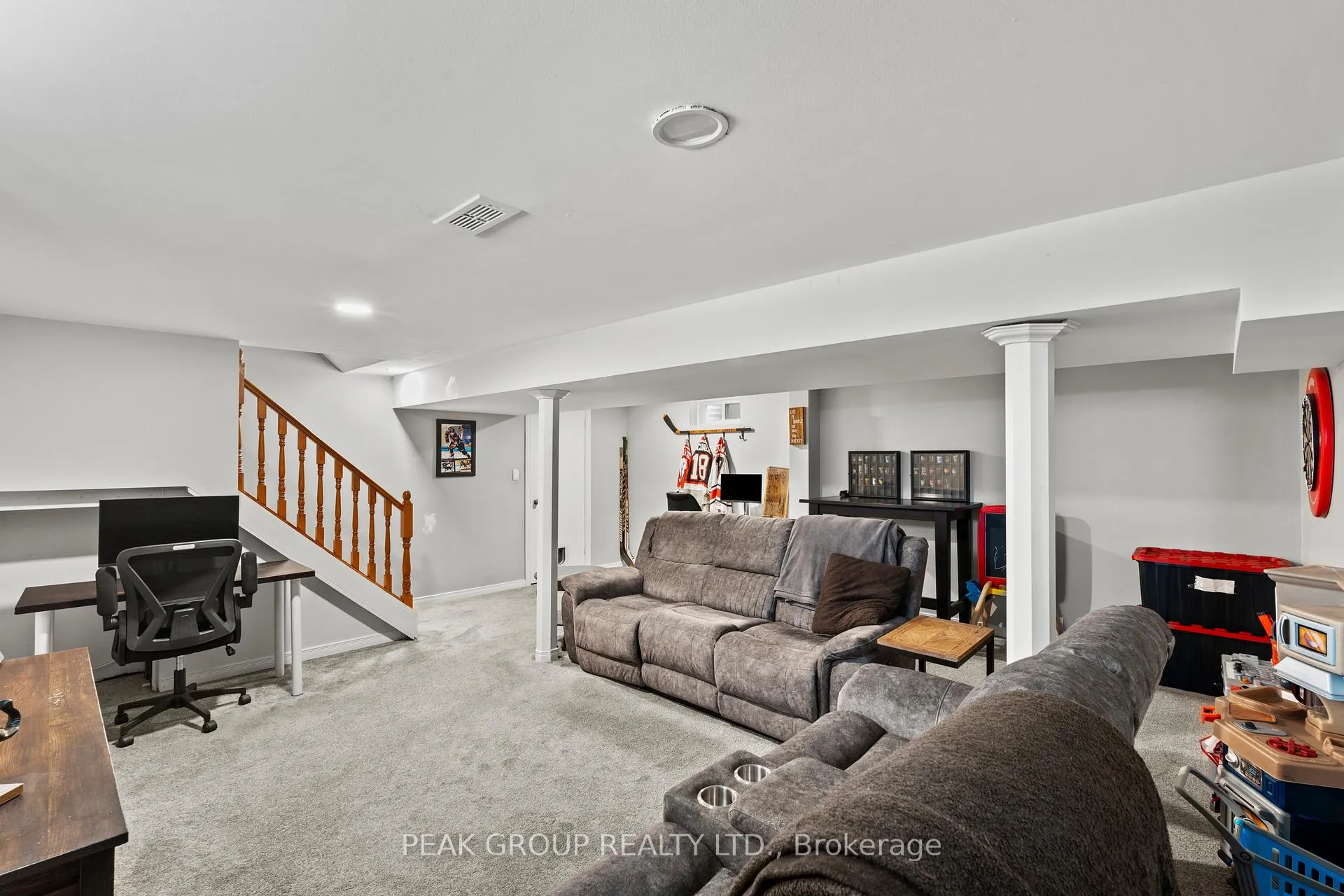 Photo 31 of 18 Sandra Crescent, Grimsby, Grimsby East — HOMEH
