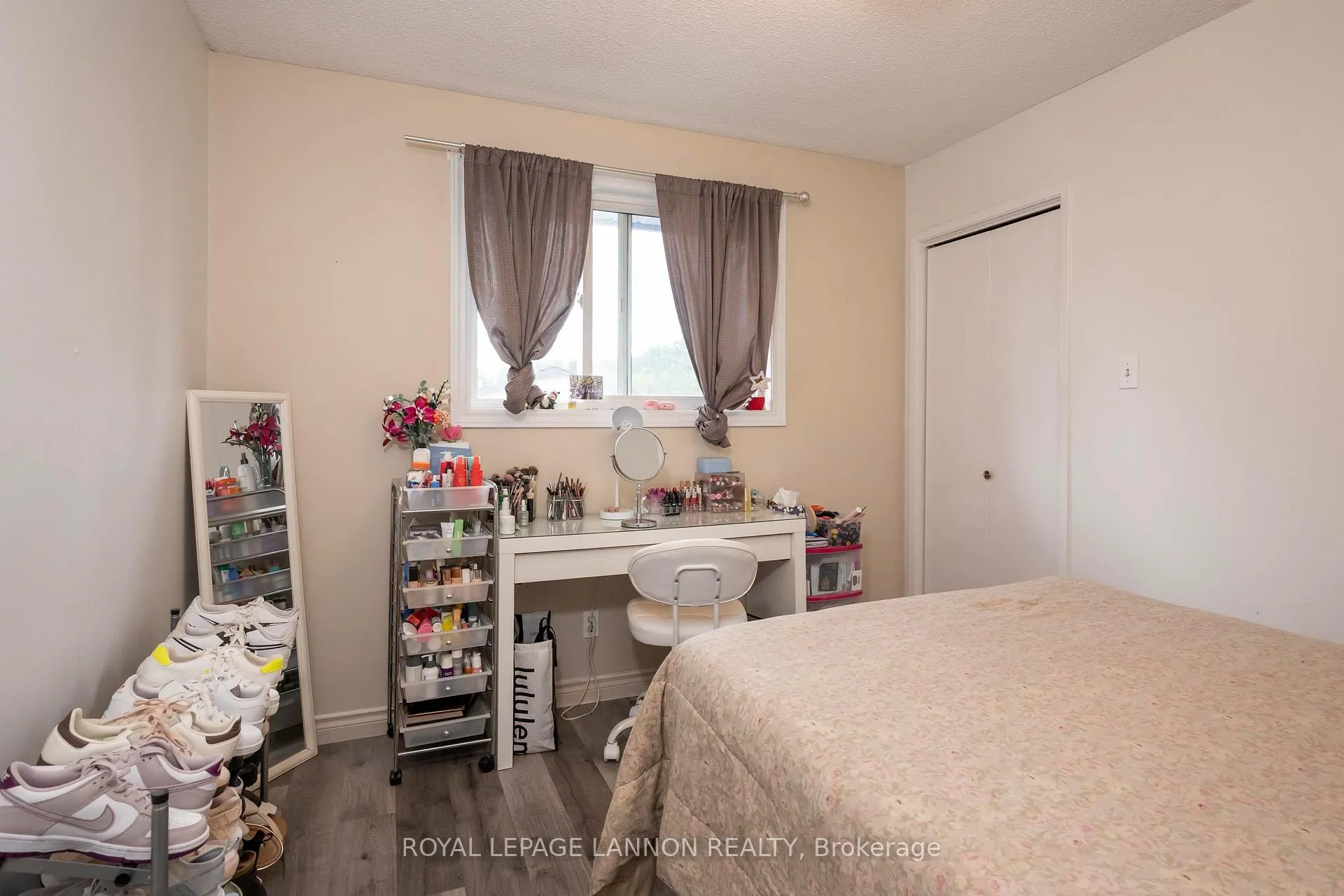 Photo 20 of 124 Welland Street, Thunder Bay, County Park — HOMEH