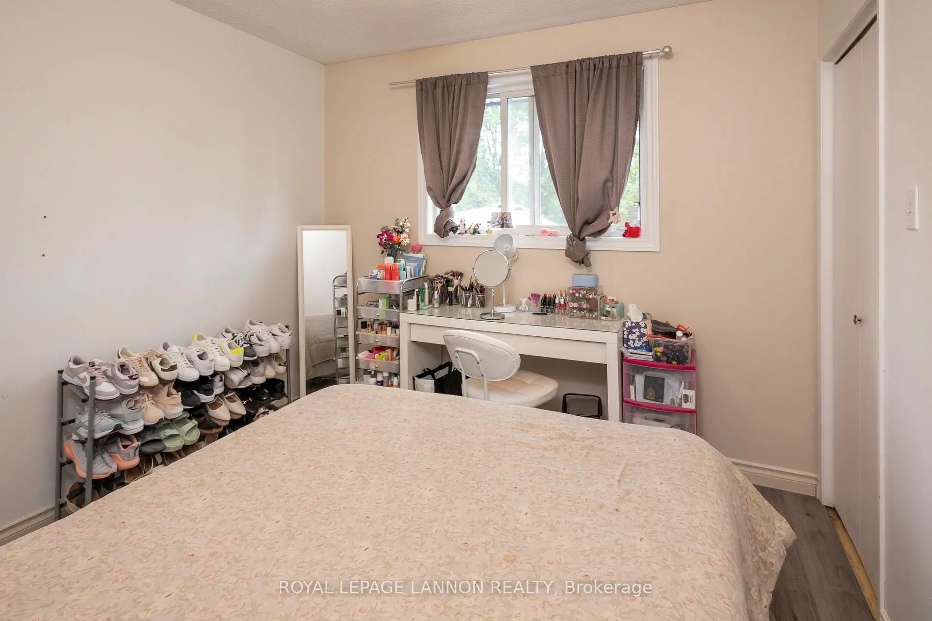 Photo 22 of 124 Welland Street, Thunder Bay, County Park — HOMEH