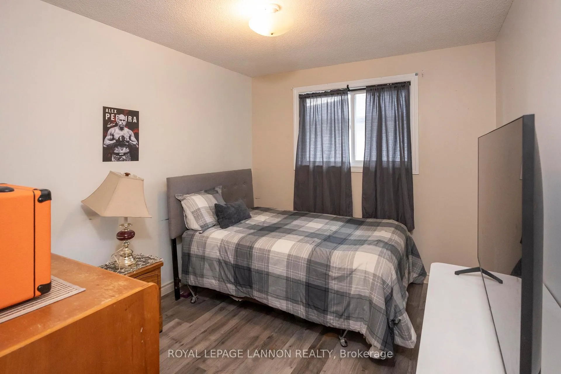Photo 30 of 124 Welland Street, Thunder Bay, County Park — HOMEH