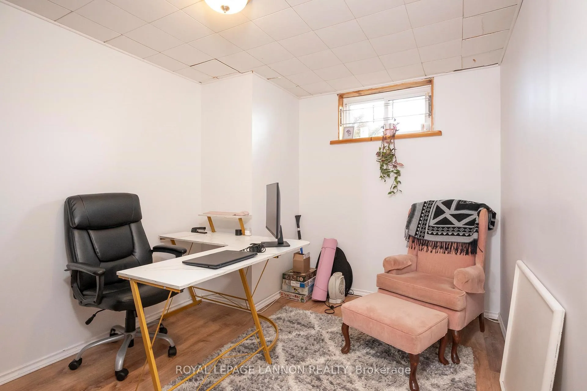 Photo 41 of 124 Welland Street, Thunder Bay, County Park — HOMEH