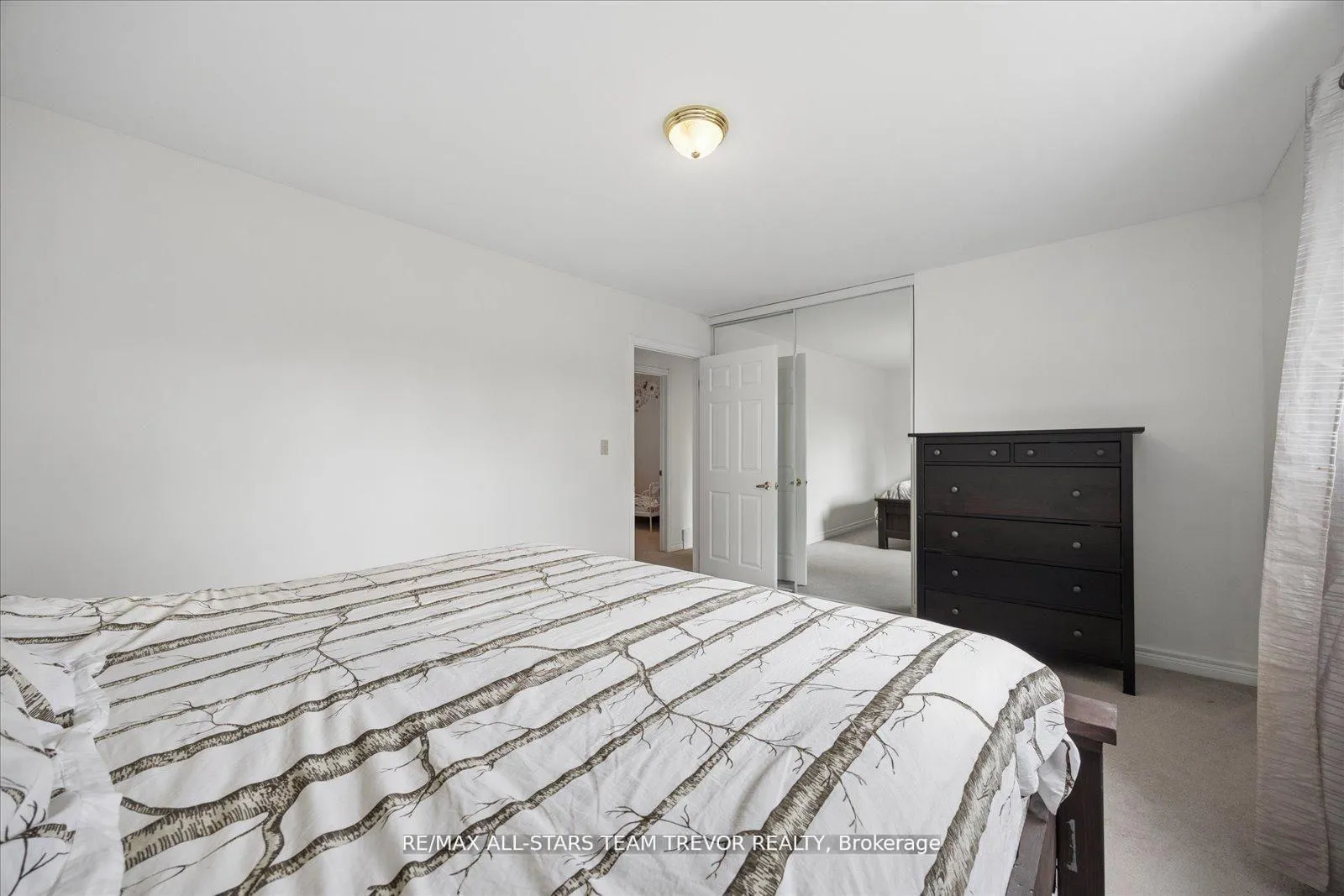 Photo 17 of 11 Halmar Park Road, Georgina, Pefferlaw — HOMEH