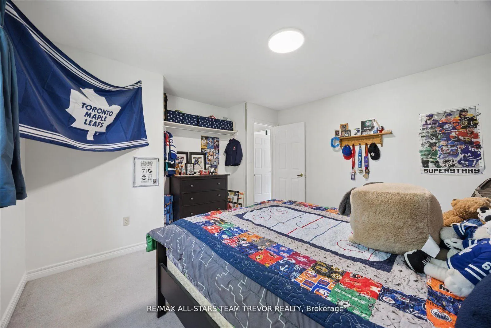 Photo 19 of 11 Halmar Park Road, Georgina, Pefferlaw — HOMEH