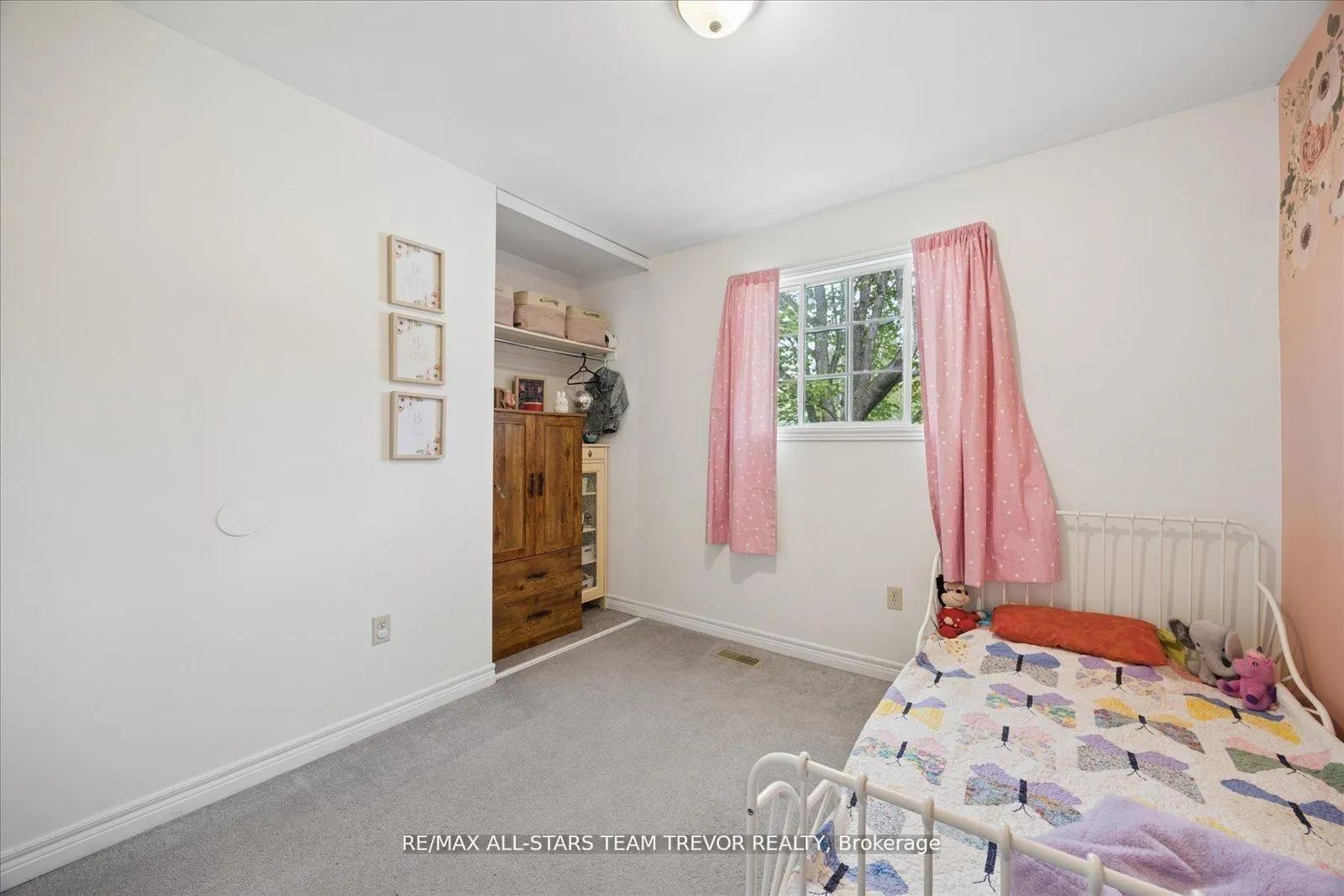 Photo 21 of 11 Halmar Park Road, Georgina, Pefferlaw — HOMEH