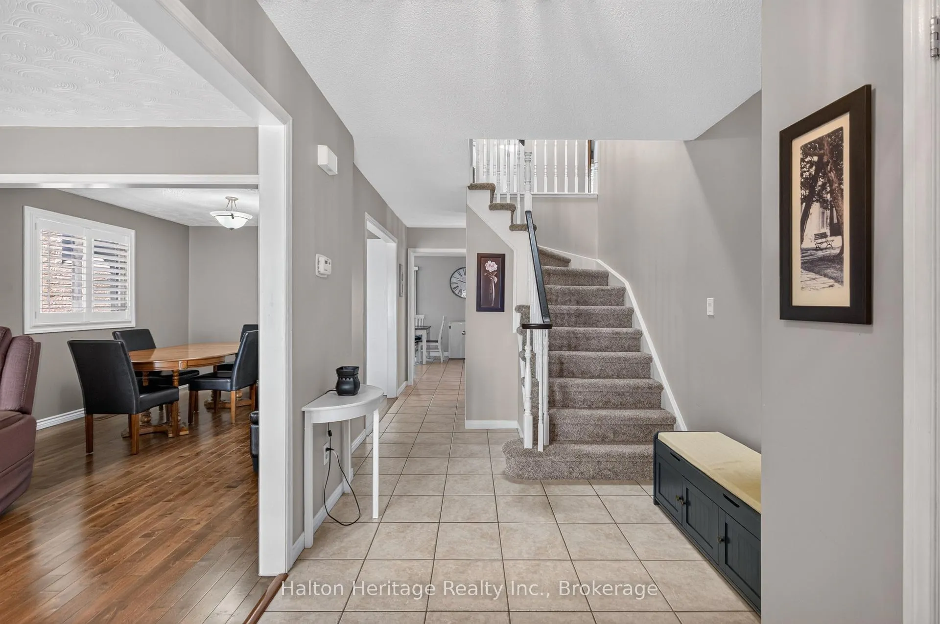 Photo 4 of 400 Eaglewood Drive, Hamilton, Eleanor — HOMEH
