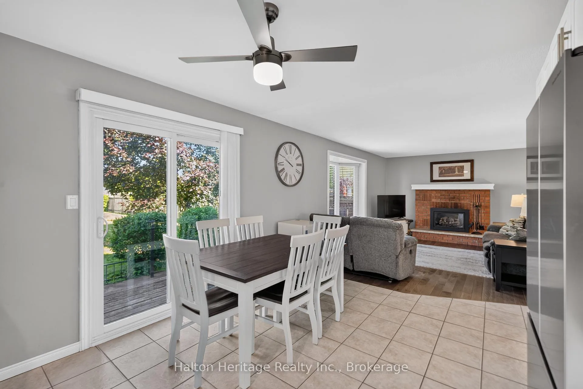 Photo 8 of 400 Eaglewood Drive, Hamilton, Eleanor — HOMEH