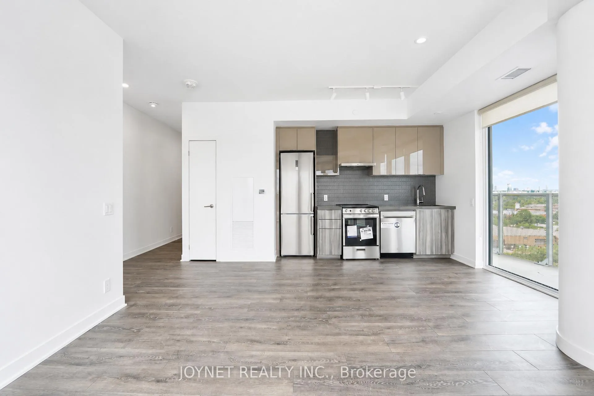 Photo 9 of Unit 1004, 10 Flavelle Trail, Vaughan, Steeles West Industrial — HOMEH