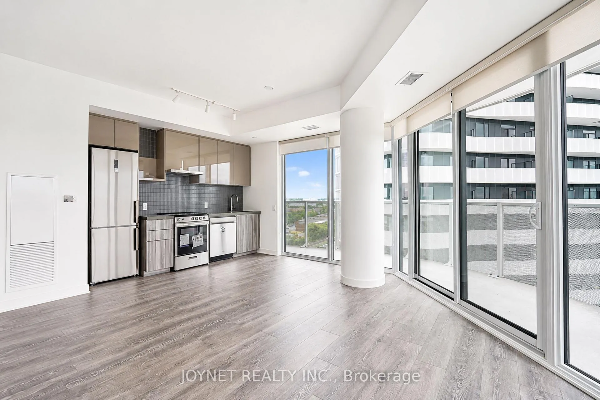 Photo 11 of Unit 1004, 10 Flavelle Trail, Vaughan, Steeles West Industrial — HOMEH