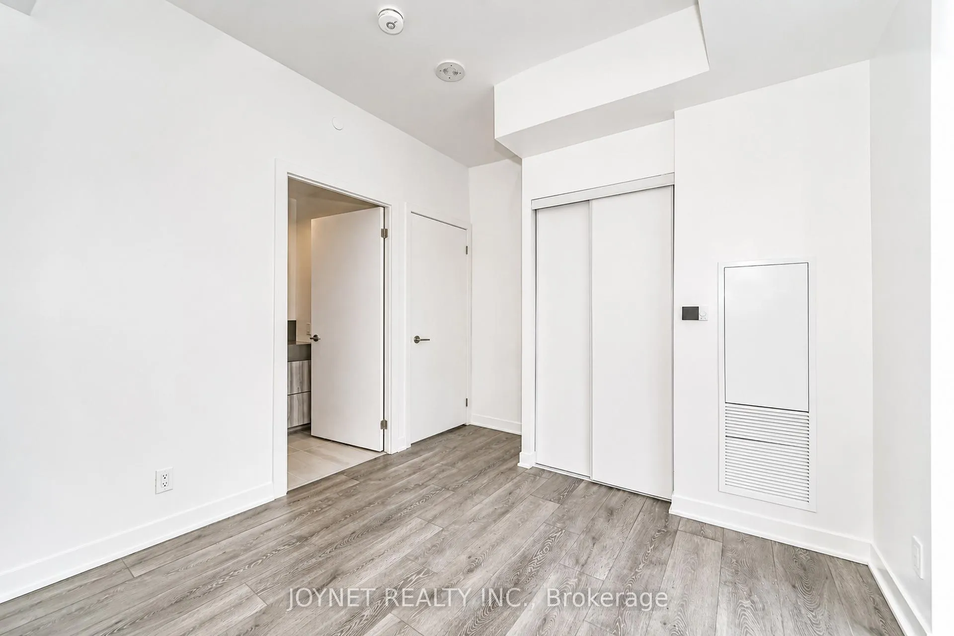 Photo 15 of Unit 1004, 10 Flavelle Trail, Vaughan, Steeles West Industrial — HOMEH