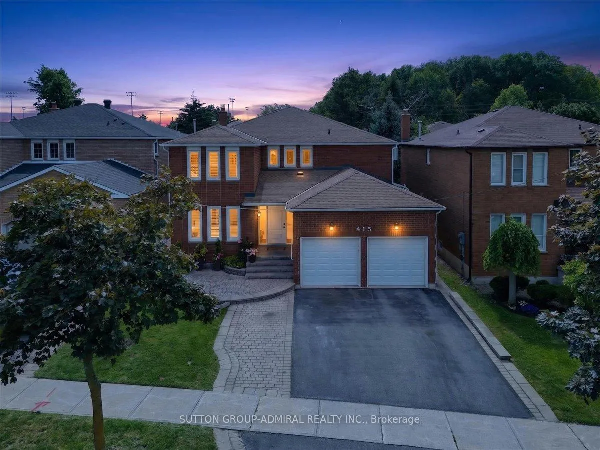 Photo 2 of 415 Highcliffe Drive, Vaughan, Uplands — HOMEH