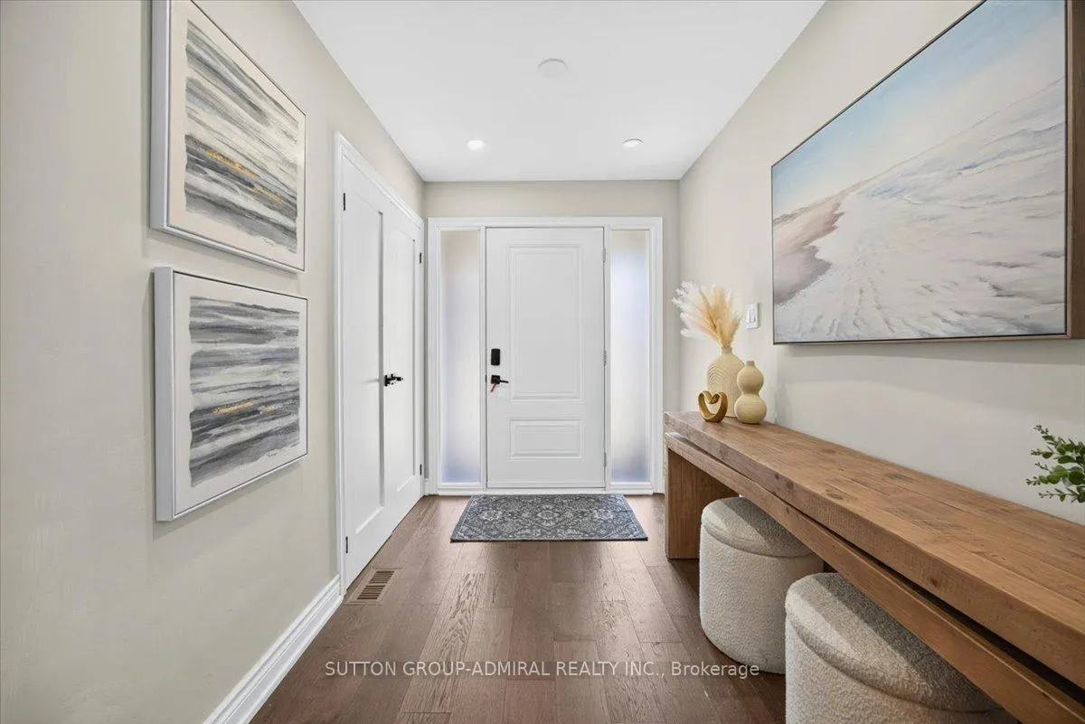 Photo 3 of 415 Highcliffe Drive, Vaughan, Uplands — HOMEH