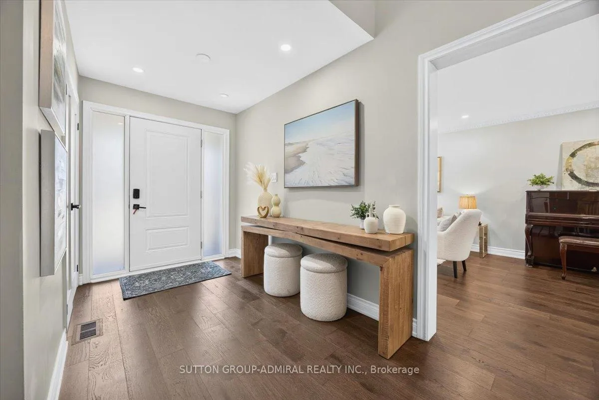 Photo 4 of 415 Highcliffe Drive, Vaughan, Uplands — HOMEH