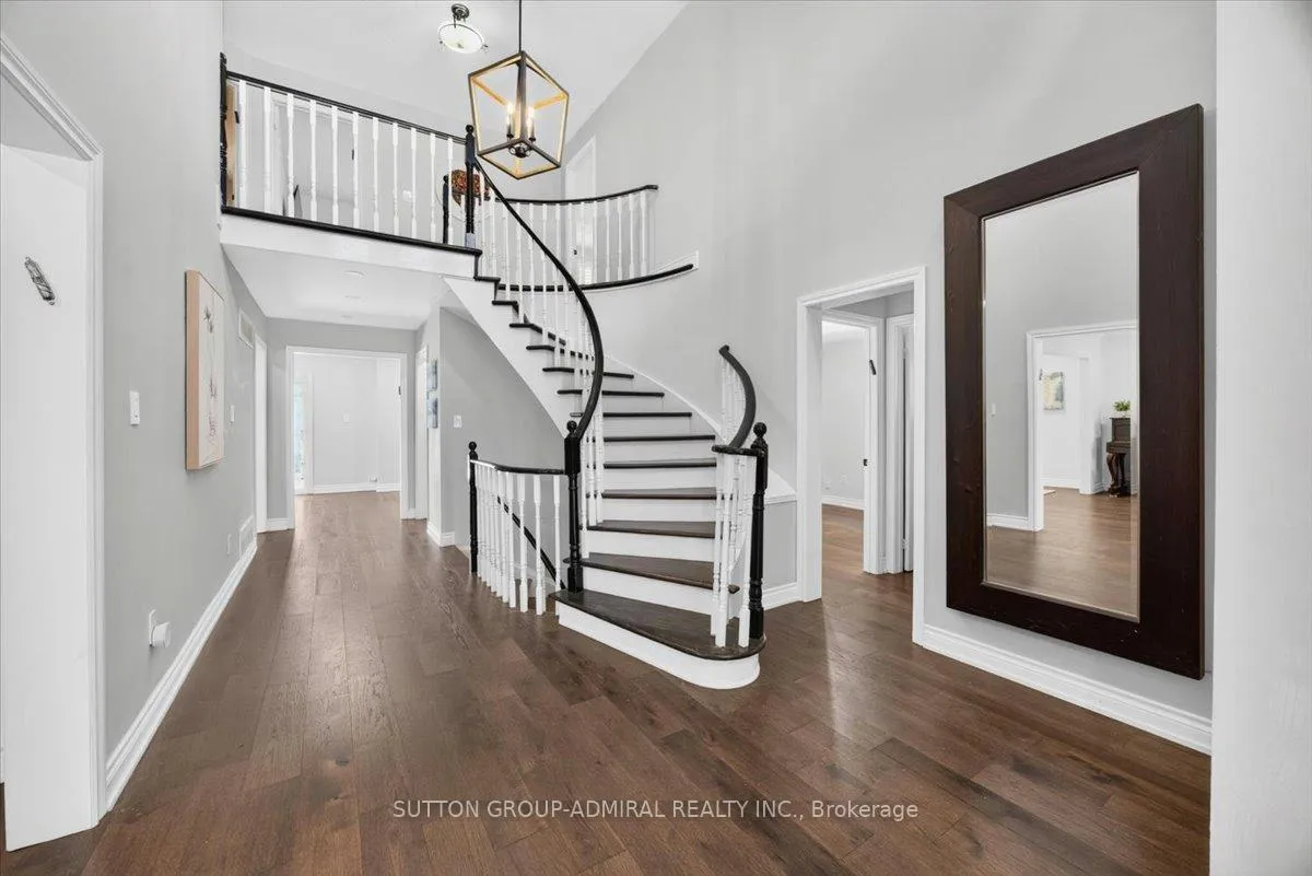 Photo 5 of 415 Highcliffe Drive, Vaughan, Uplands — HOMEH