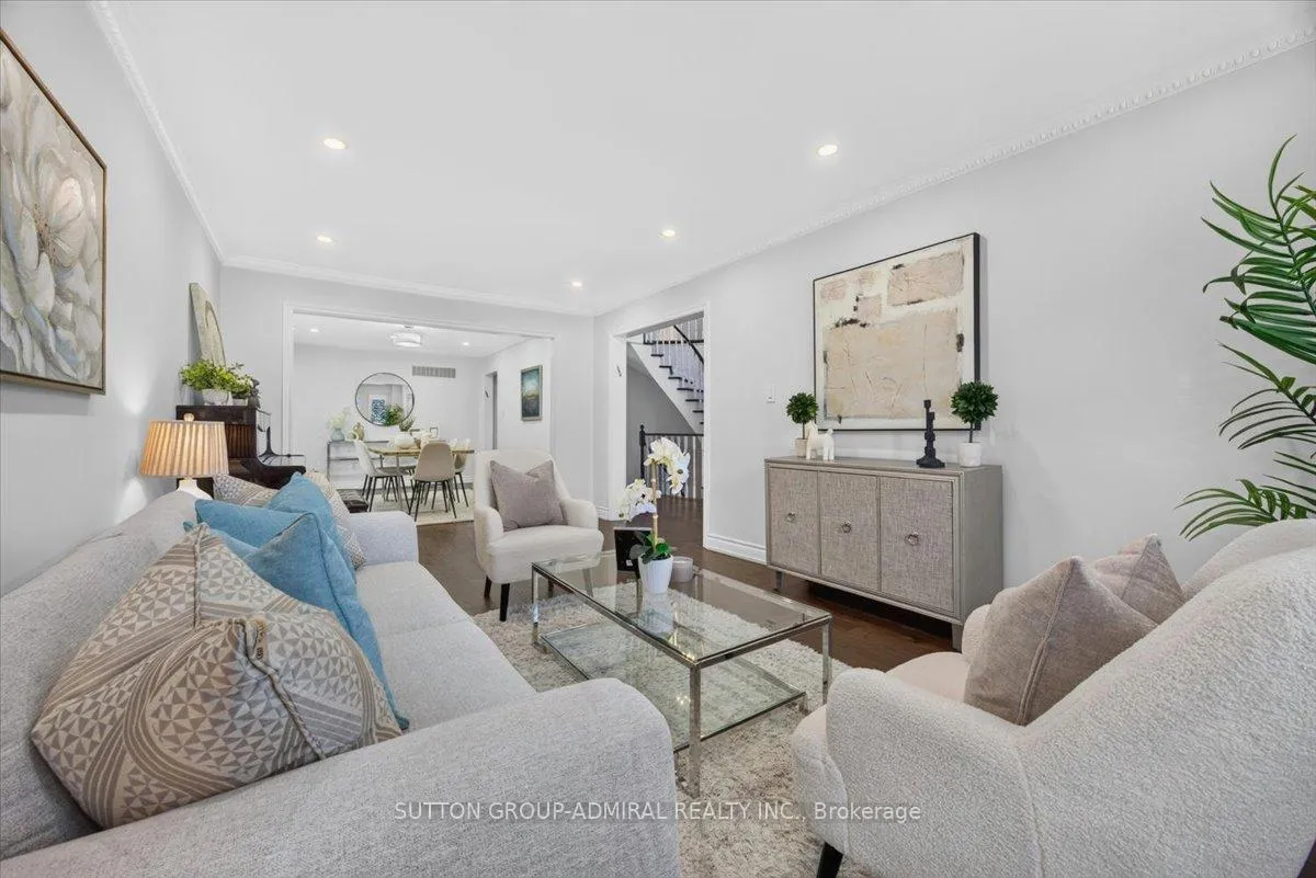 Photo 9 of 415 Highcliffe Drive, Vaughan, Uplands — HOMEH