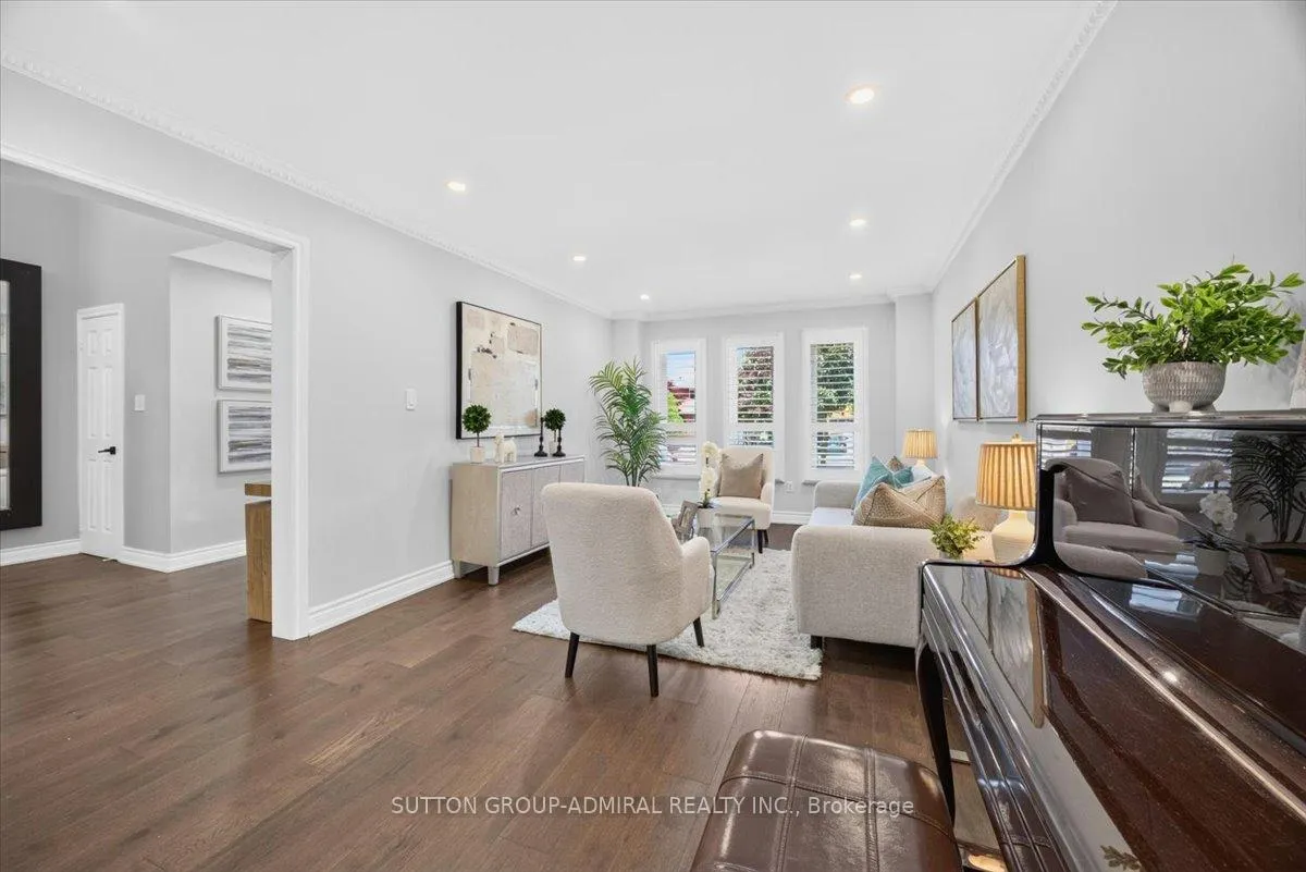Photo 10 of 415 Highcliffe Drive, Vaughan, Uplands — HOMEH