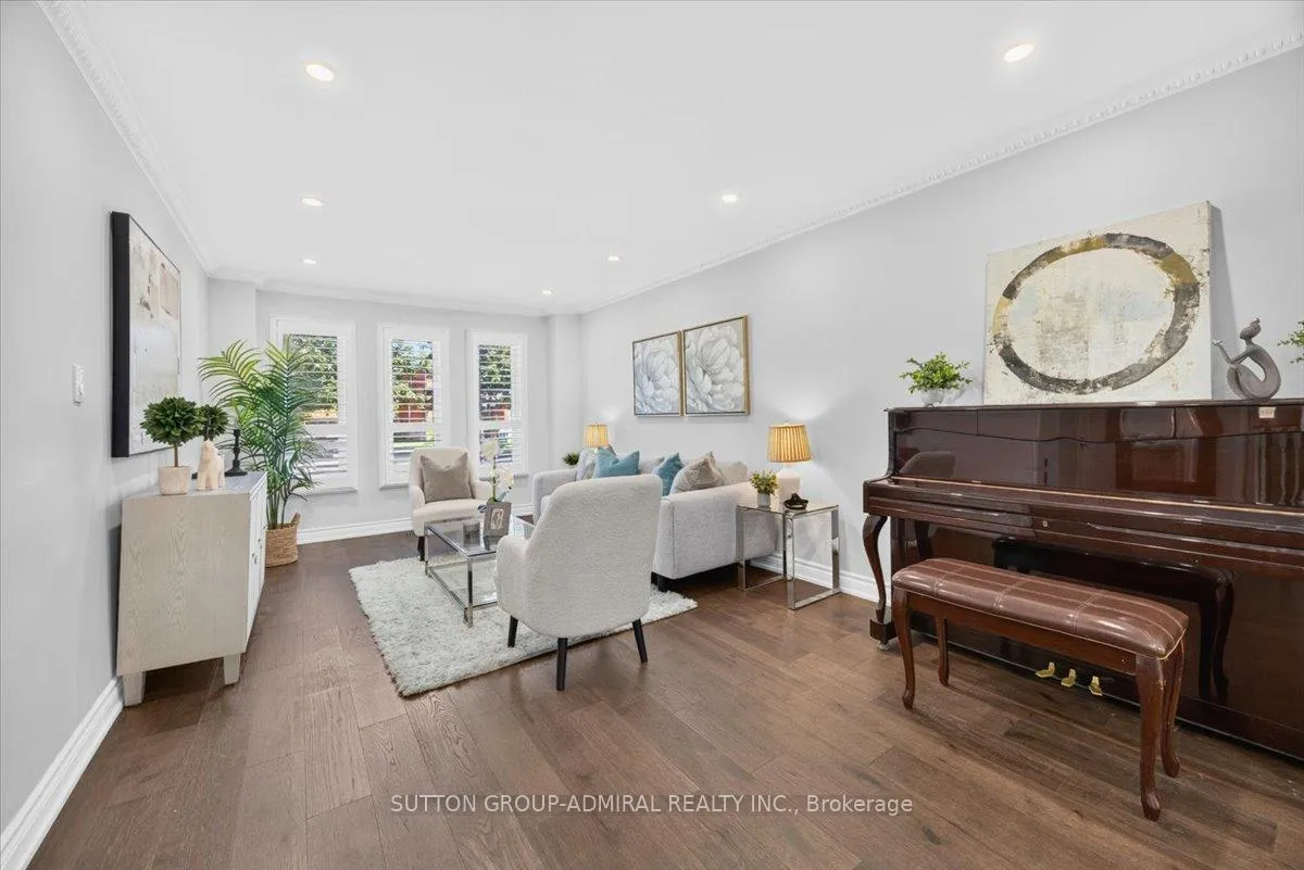 Photo 11 of 415 Highcliffe Drive, Vaughan, Uplands — HOMEH