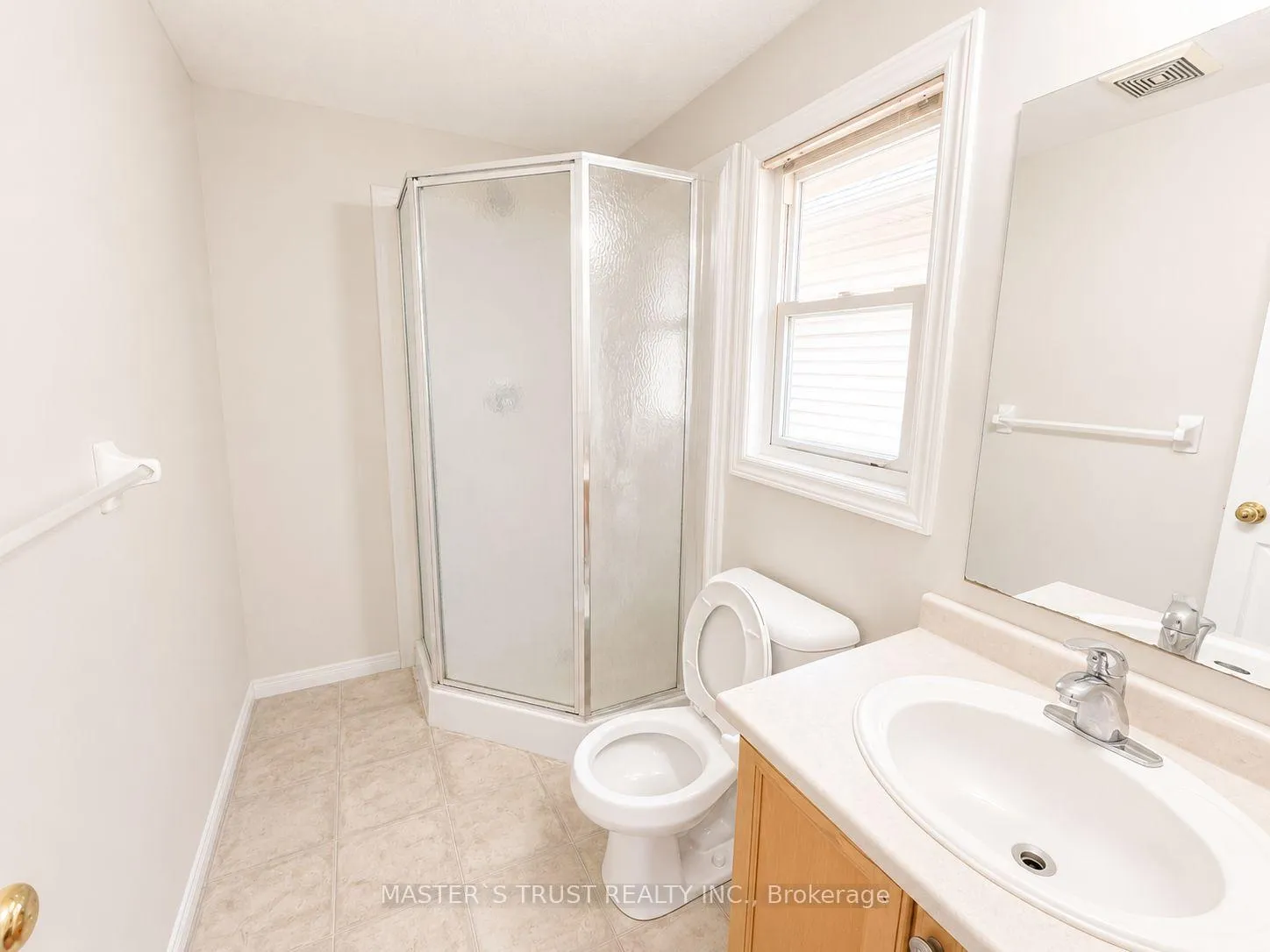 Photo 7 of 256 Bridlewreath Street, Kitchener, Larentian West — HOMEH