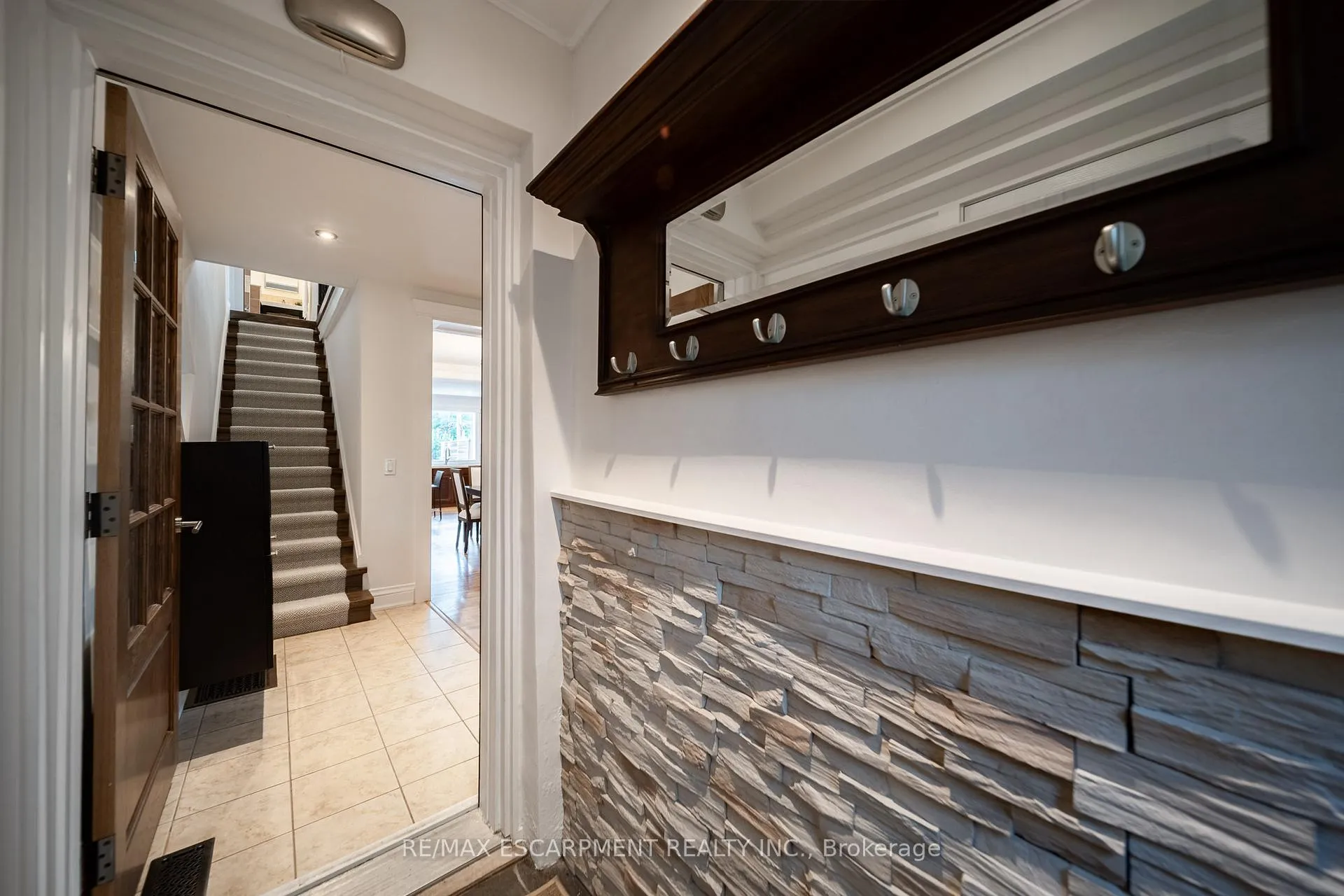 Photo 6 of 225 Oakmount Road, Toronto, High Park North — HOMEH