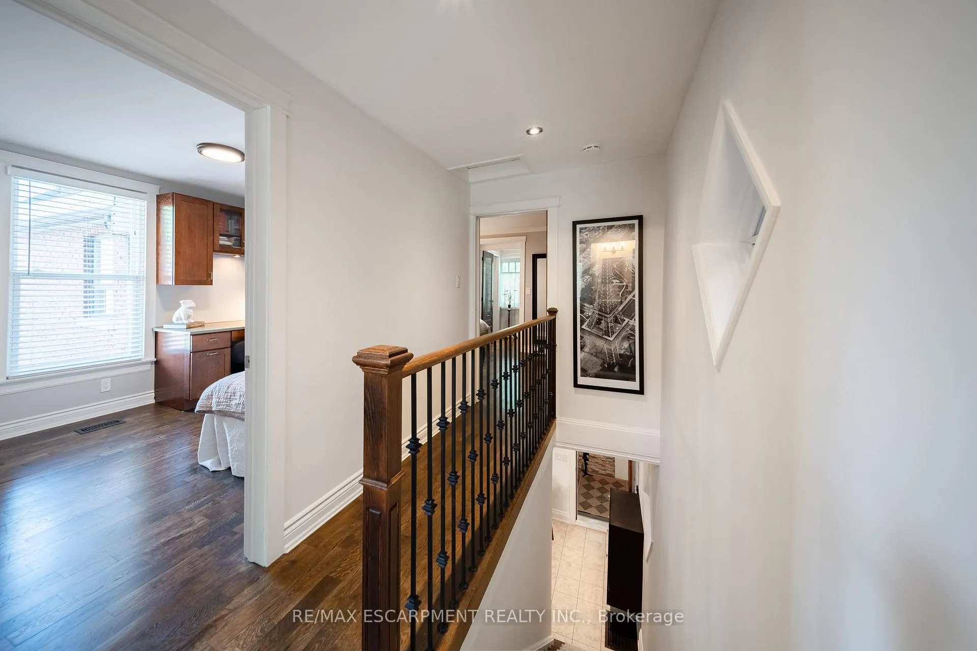 Photo 23 of 225 Oakmount Road, Toronto, High Park North — HOMEH