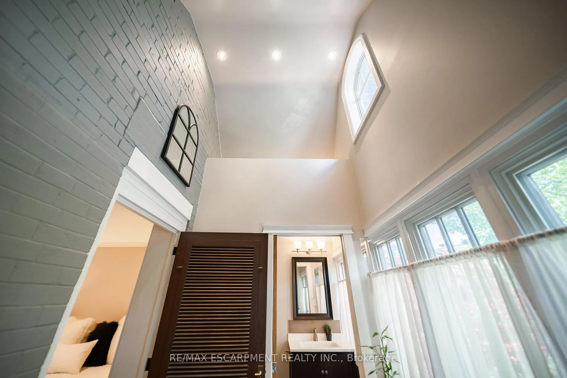Photo 28 of 225 Oakmount Road, Toronto, High Park North — HOMEH