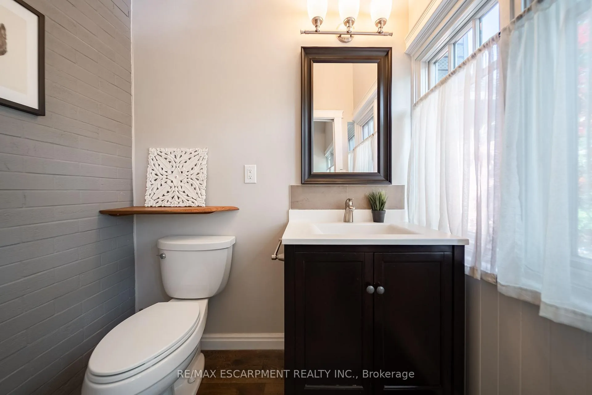 Photo 29 of 225 Oakmount Road, Toronto, High Park North — HOMEH