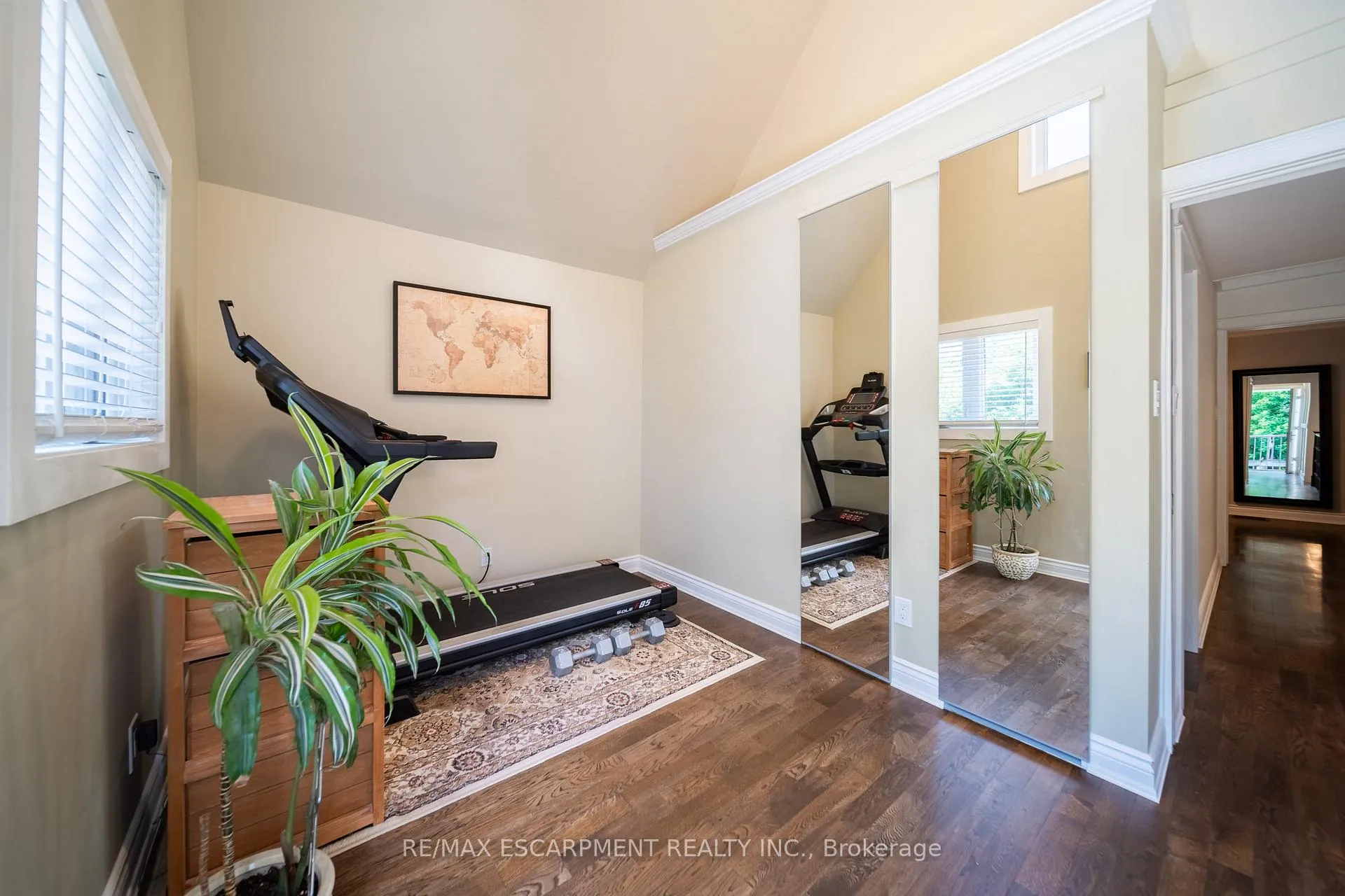 Photo 32 of 225 Oakmount Road, Toronto, High Park North — HOMEH