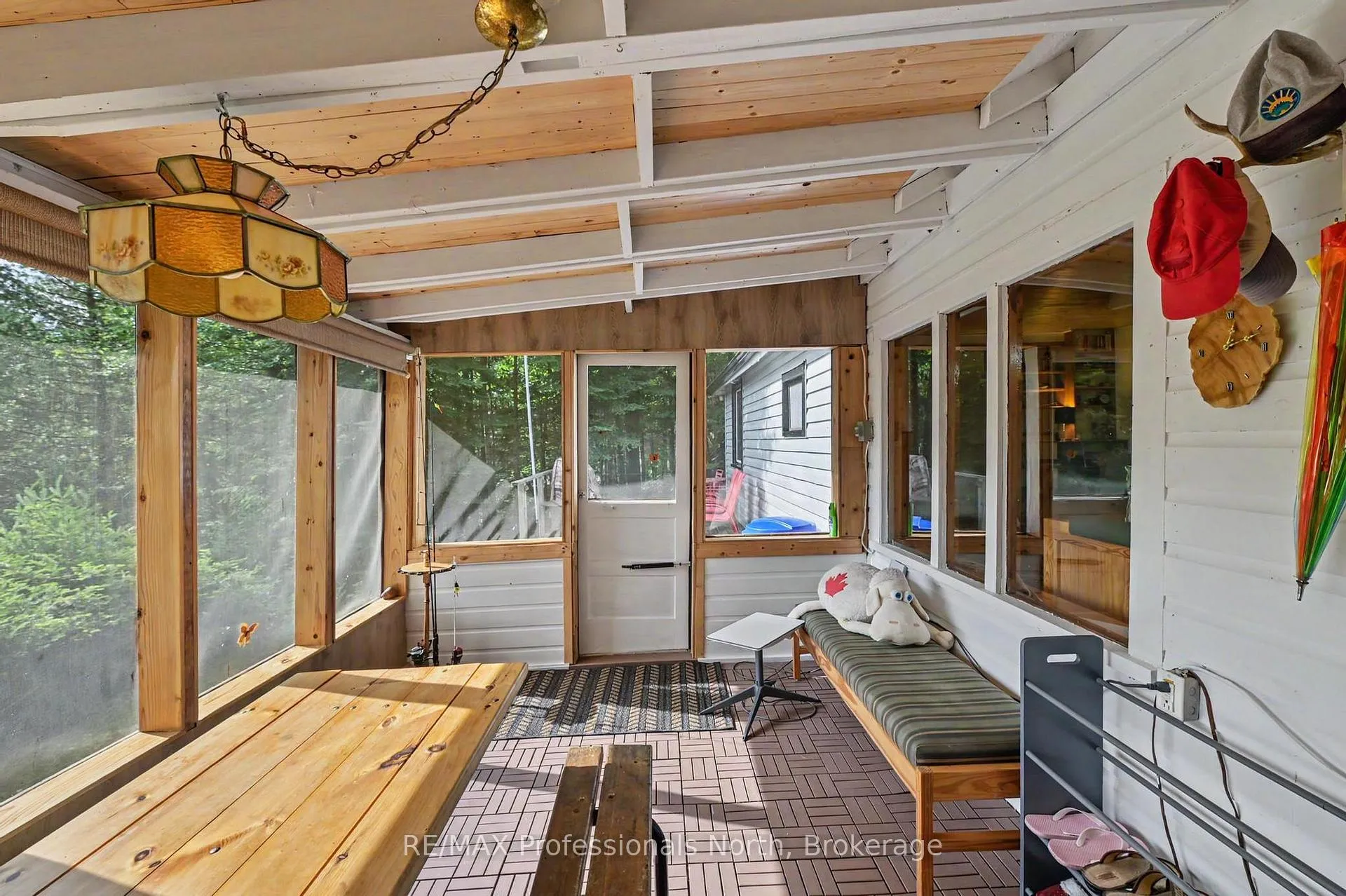 Photo 12 of 3701 Gelert Road, Minden Hills, Snowdon — HOMEH