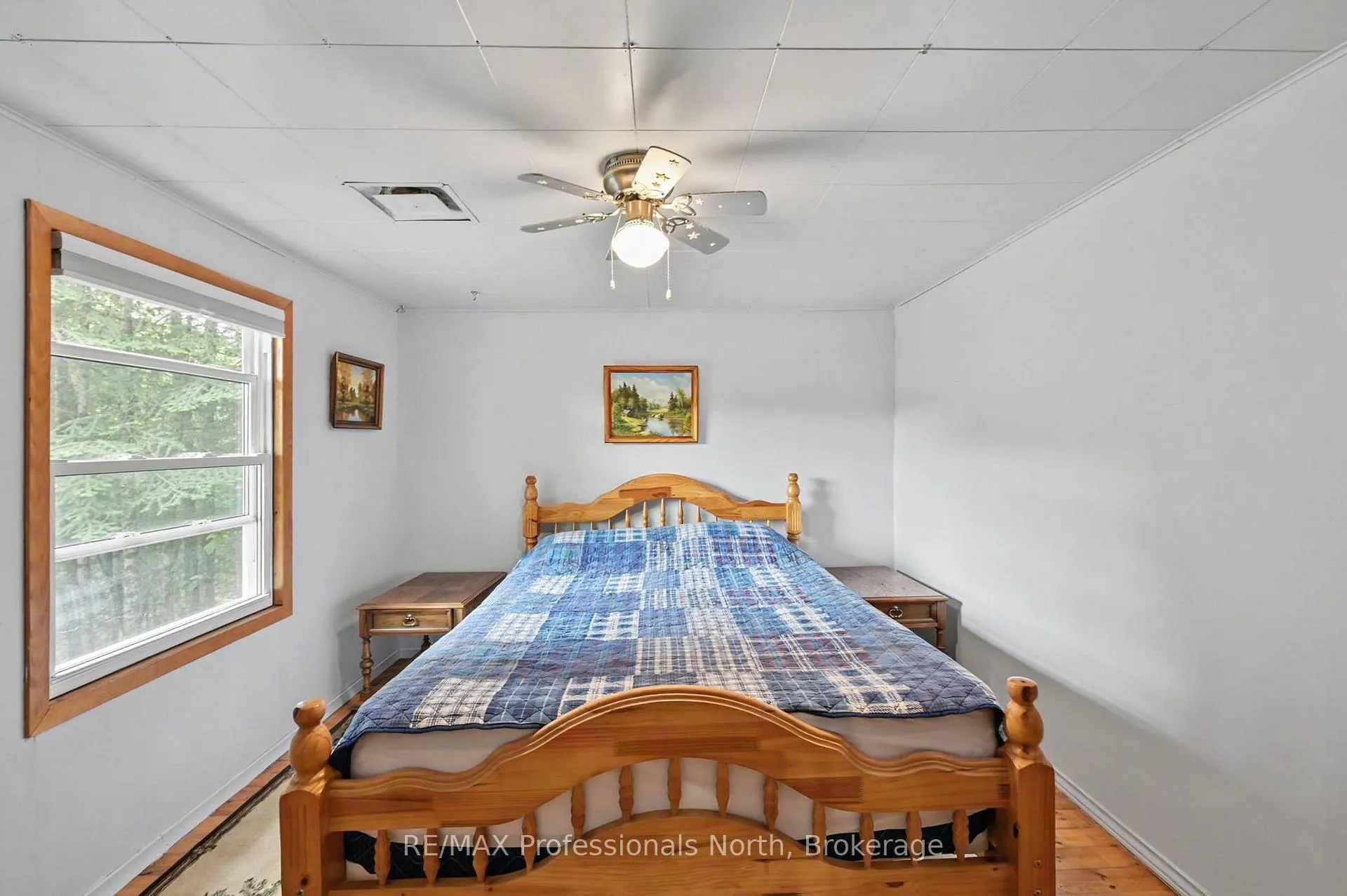 Photo 13 of 3701 Gelert Road, Minden Hills, Snowdon — HOMEH