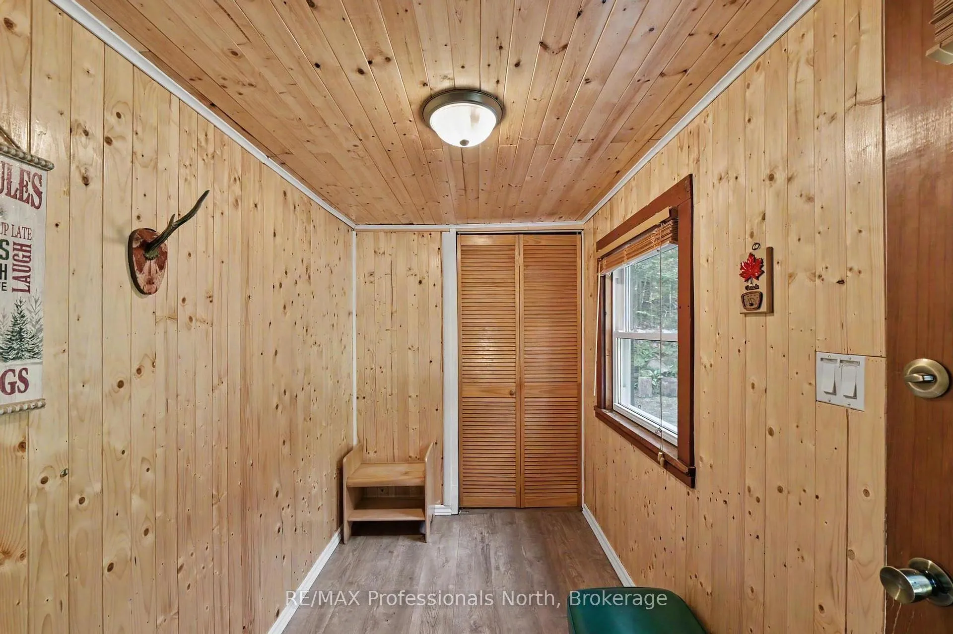 Photo 17 of 3701 Gelert Road, Minden Hills, Snowdon — HOMEH