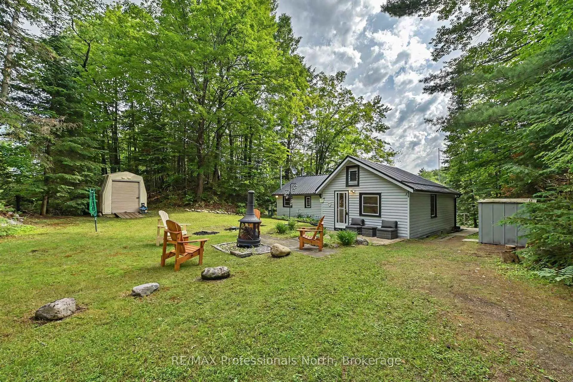 Photo 38 of 3701 Gelert Road, Minden Hills, Snowdon — HOMEH