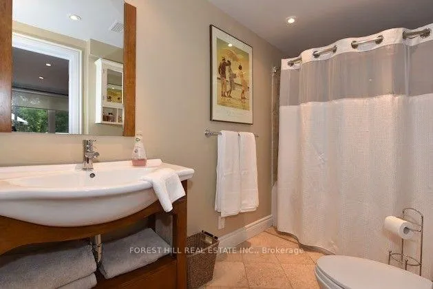 Photo 11 of 105 Parkview Hill Crescent, Toronto, O'Connor-Parkview — HOMEH