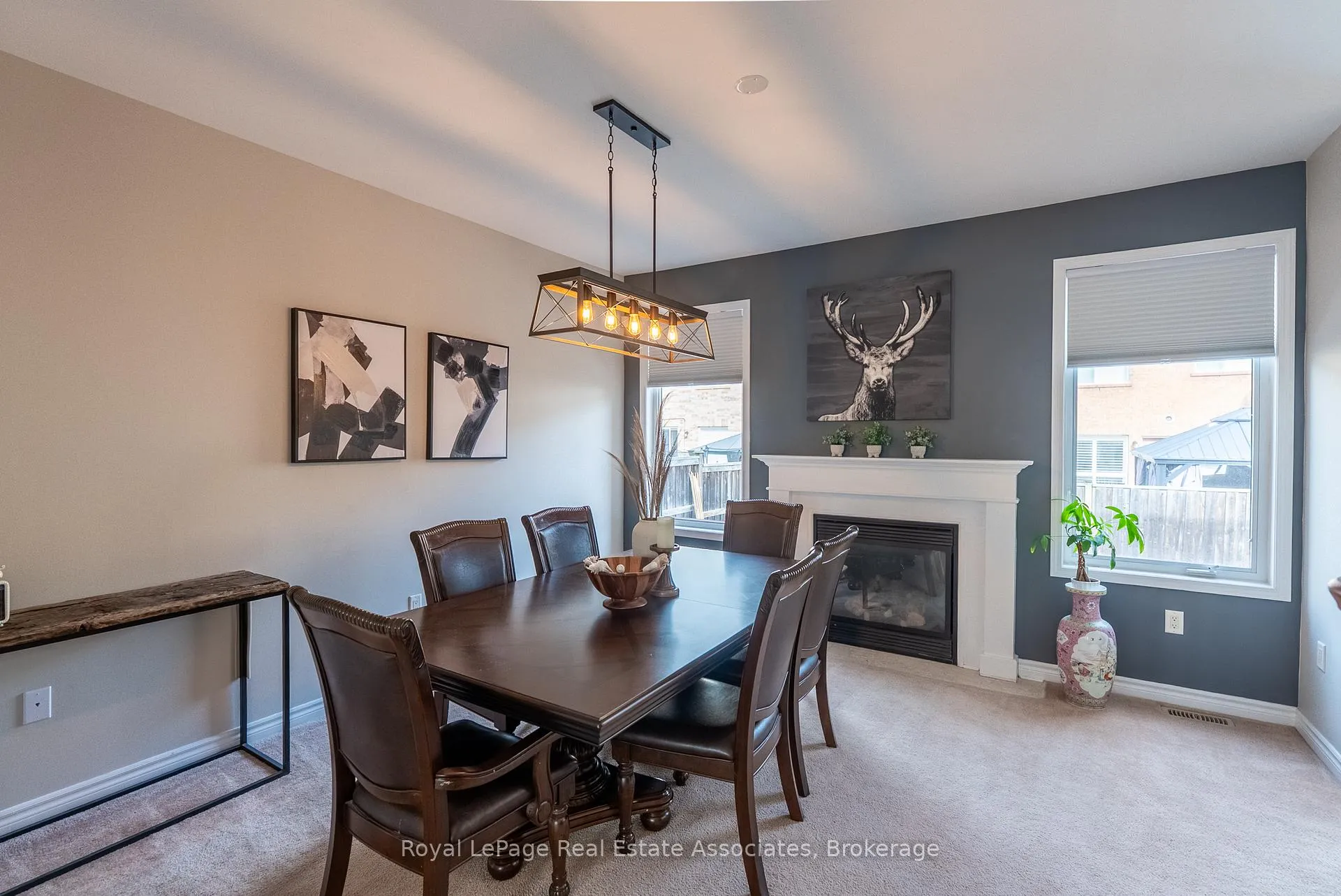 Photo 8 of 46 Dehaviland Crescent, Brampton, Credit Valley — HOMEH
