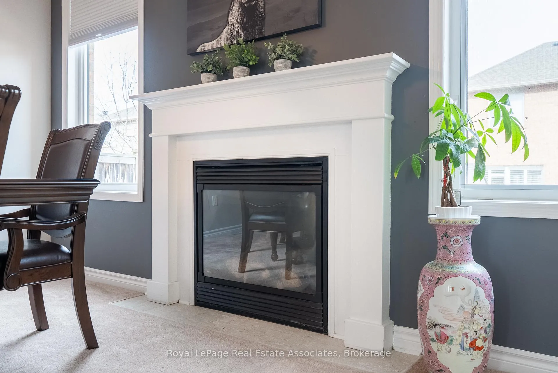 Photo 12 of 46 Dehaviland Crescent, Brampton, Credit Valley — HOMEH