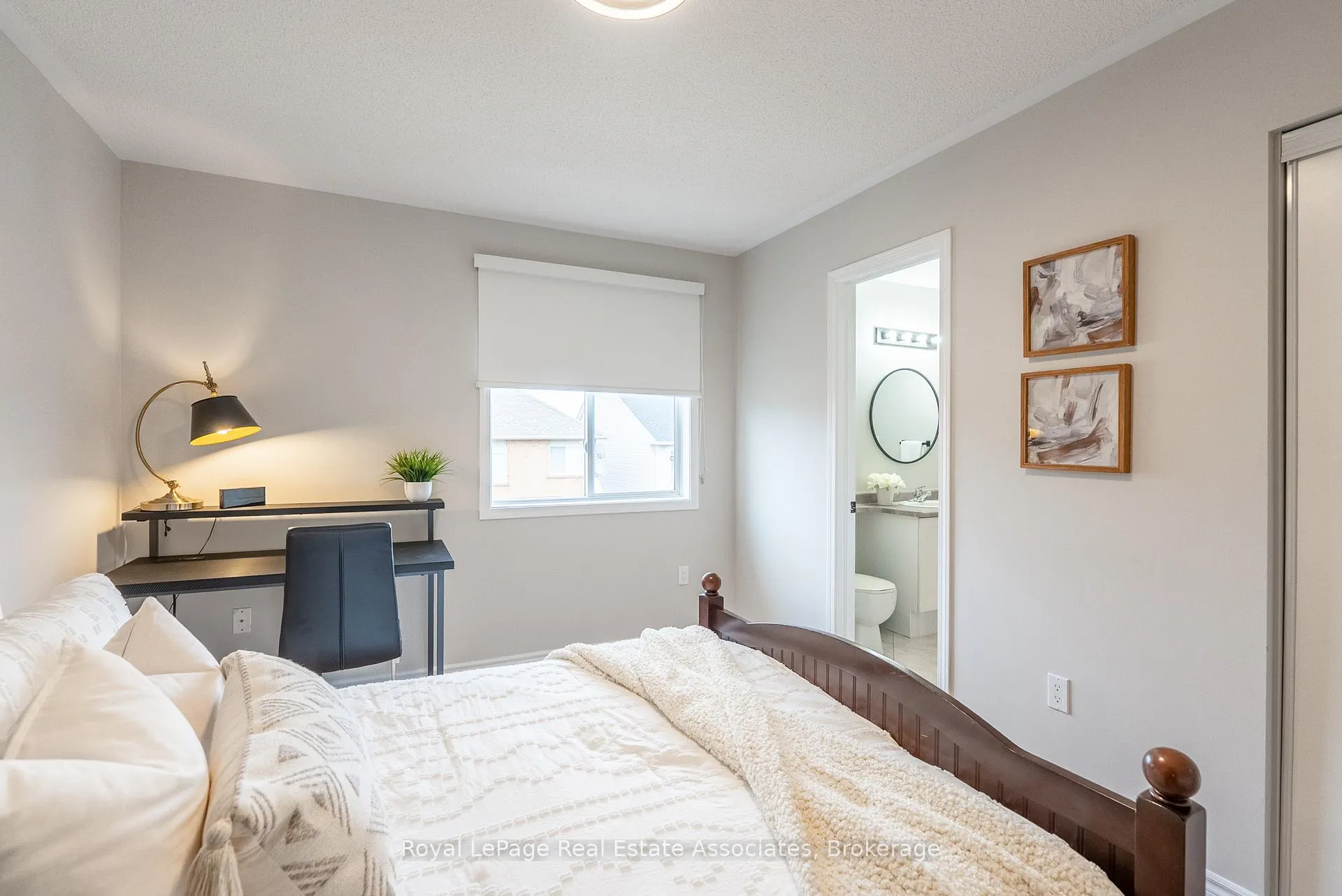Photo 26 of 46 Dehaviland Crescent, Brampton, Credit Valley — HOMEH