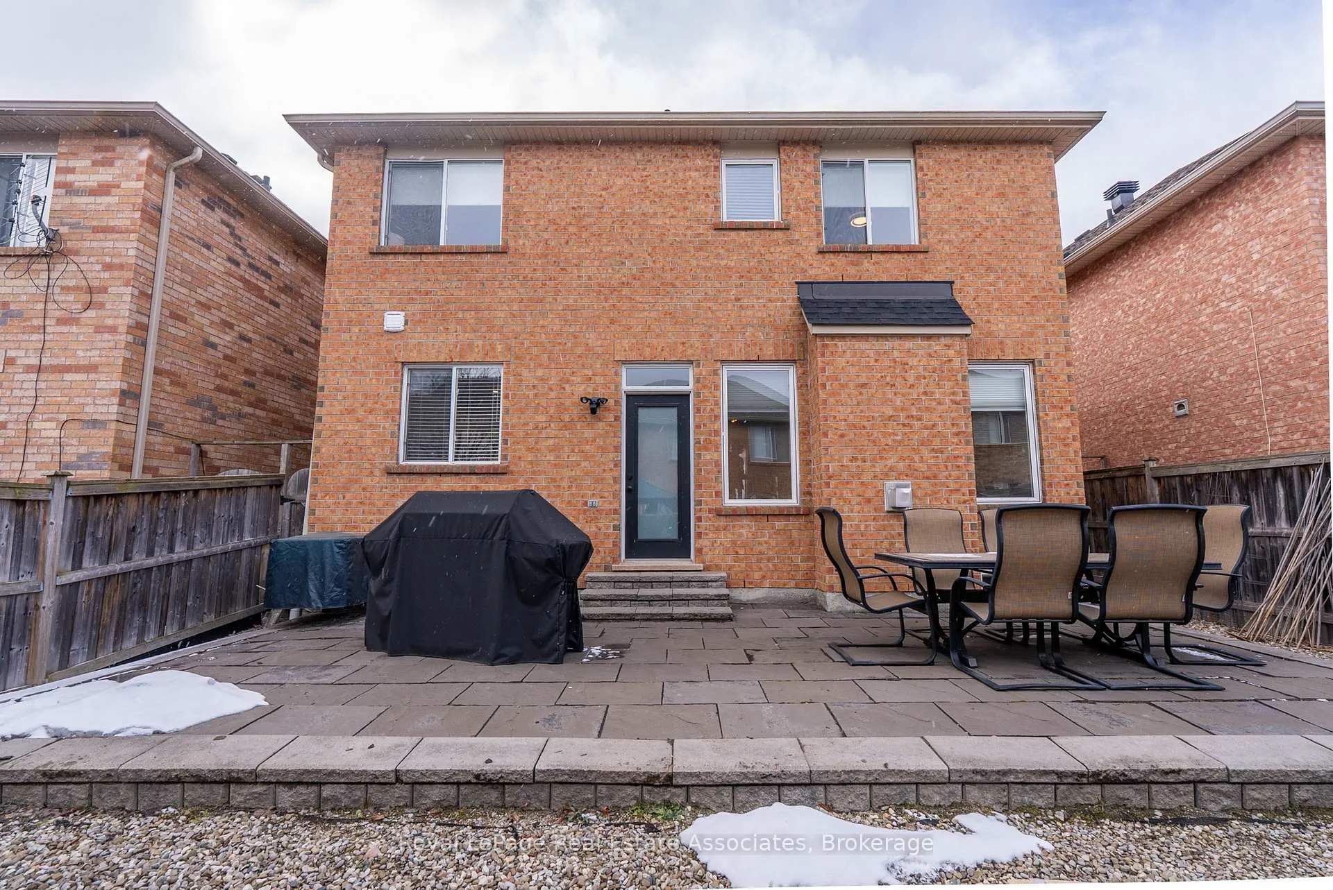 Photo 36 of 46 Dehaviland Crescent, Brampton, Credit Valley — HOMEH