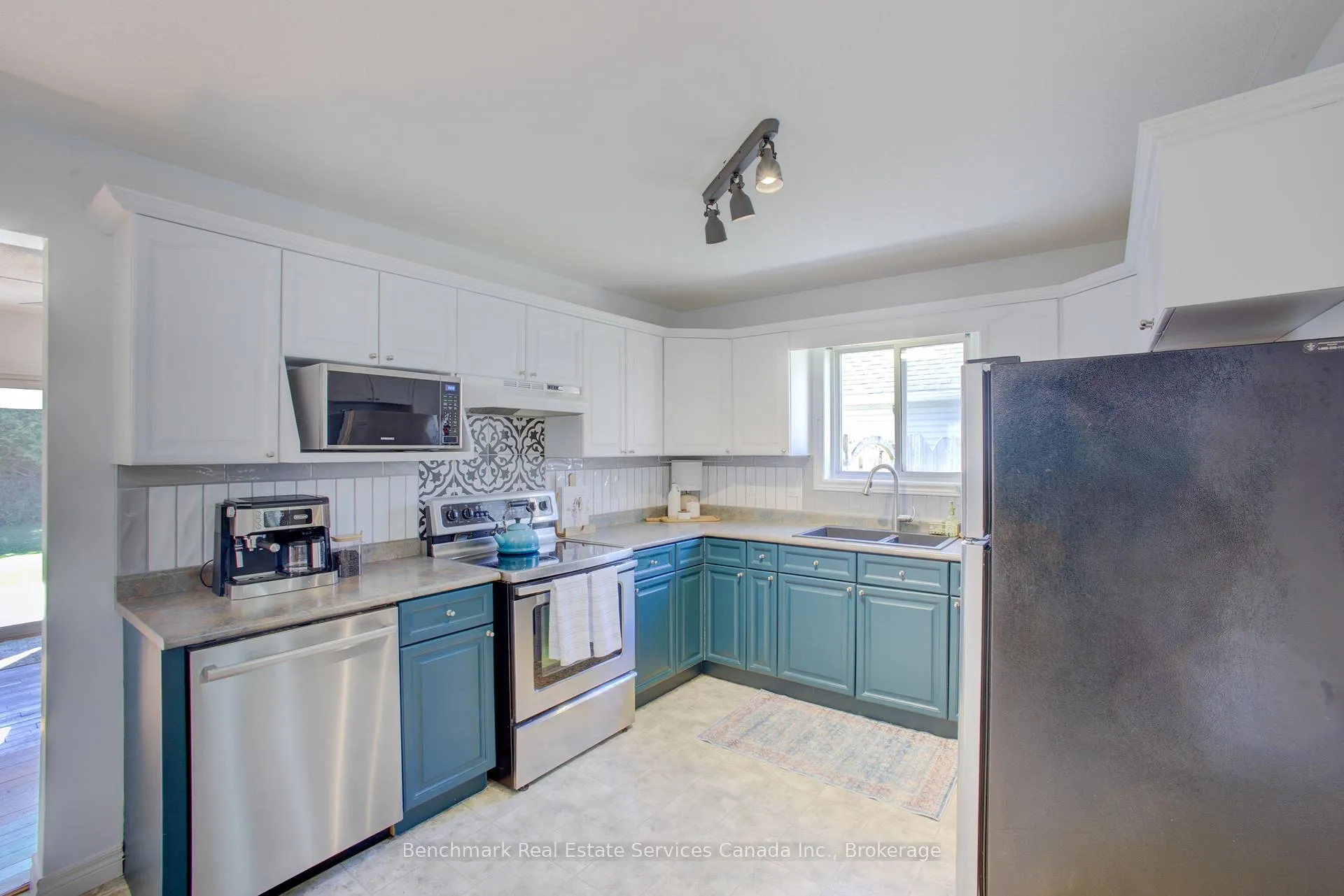 Photo 9 of 237 Huron Street S, St. Marys — HOMEH