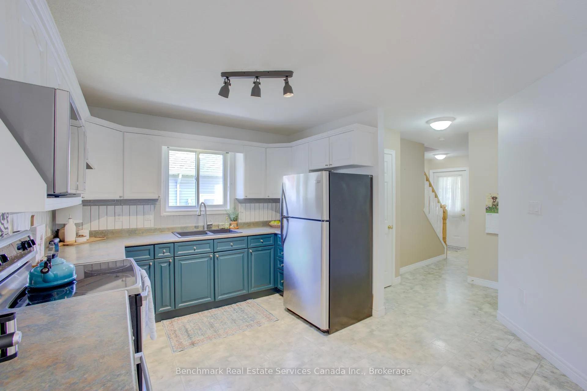 Photo 11 of 237 Huron Street S, St. Marys — HOMEH