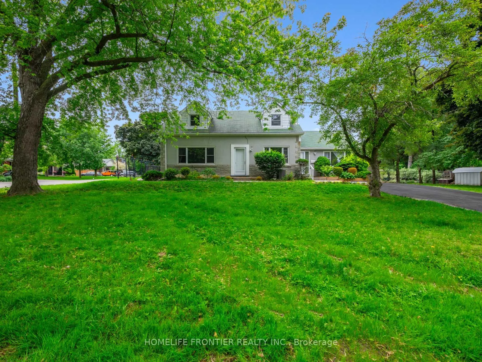 Photo 1 of Unit 2, 12 Gibson Avenue, Etobicoke, Thistletown-Beaumonde Heights — HOMEH