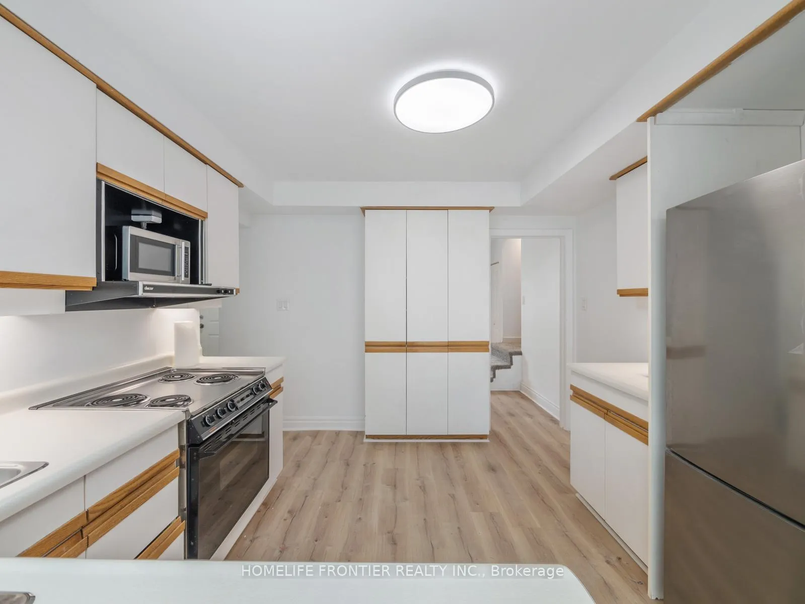 Photo 7 of Unit 2, 12 Gibson Avenue, Etobicoke, Thistletown-Beaumonde Heights — HOMEH