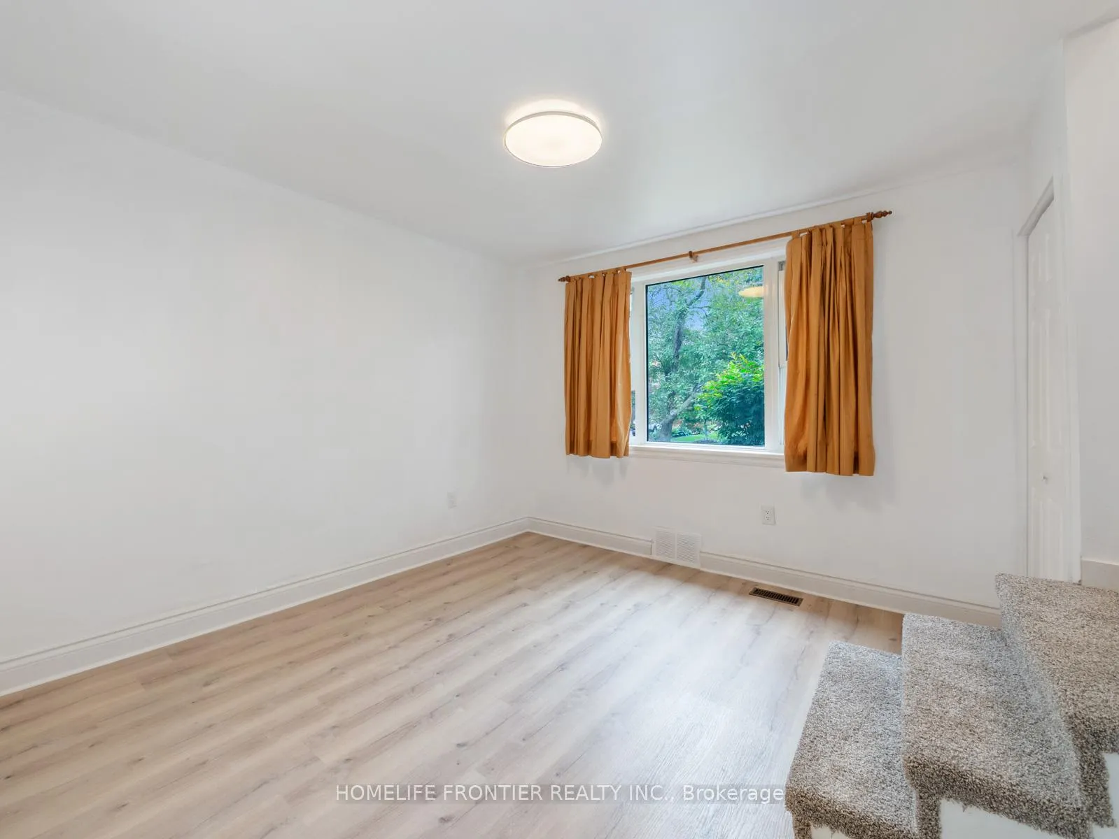 Photo 12 of Unit 2, 12 Gibson Avenue, Etobicoke, Thistletown-Beaumonde Heights — HOMEH