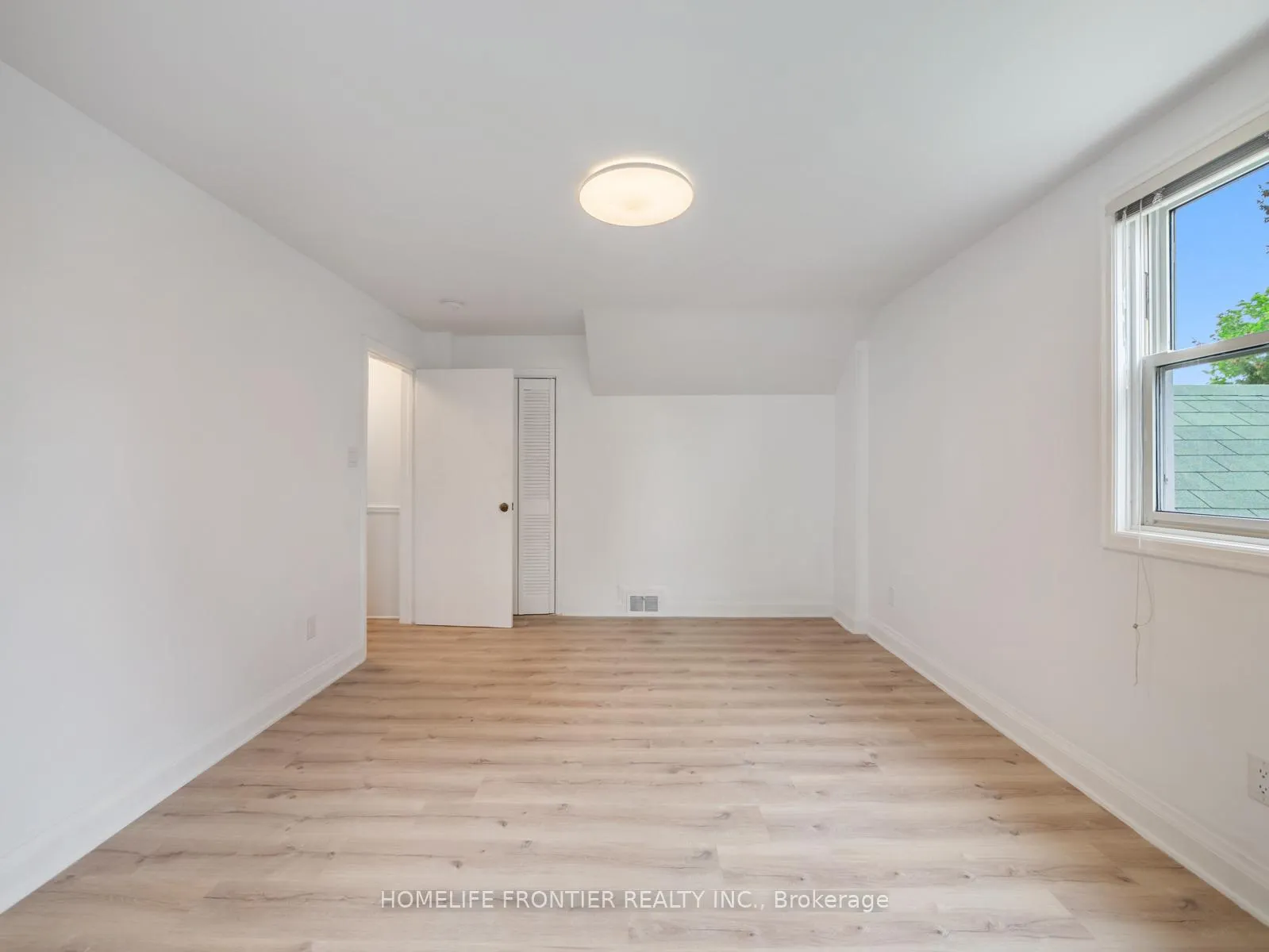 Photo 17 of Unit 2, 12 Gibson Avenue, Etobicoke, Thistletown-Beaumonde Heights — HOMEH