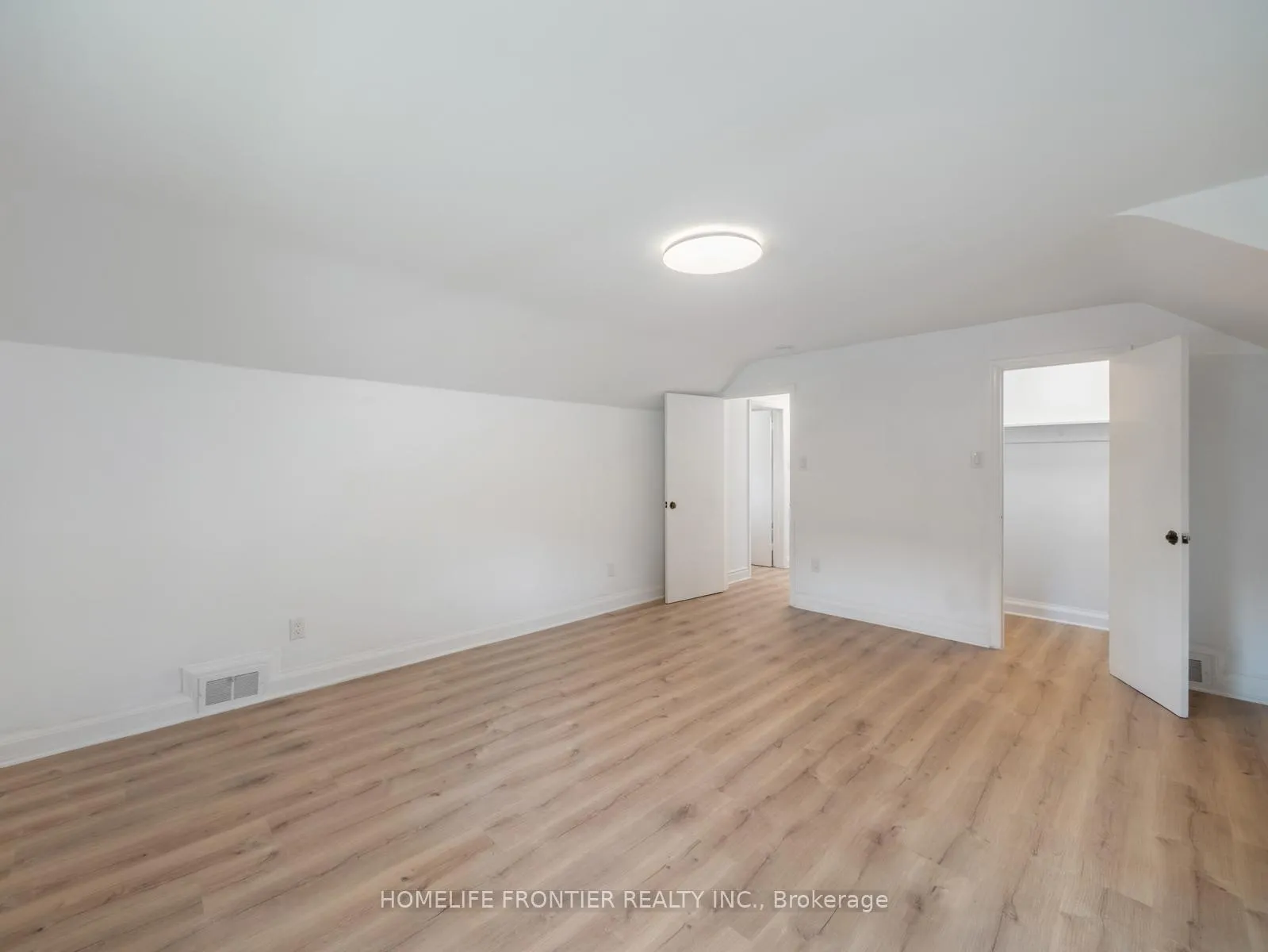 Photo 21 of Unit 2, 12 Gibson Avenue, Etobicoke, Thistletown-Beaumonde Heights — HOMEH