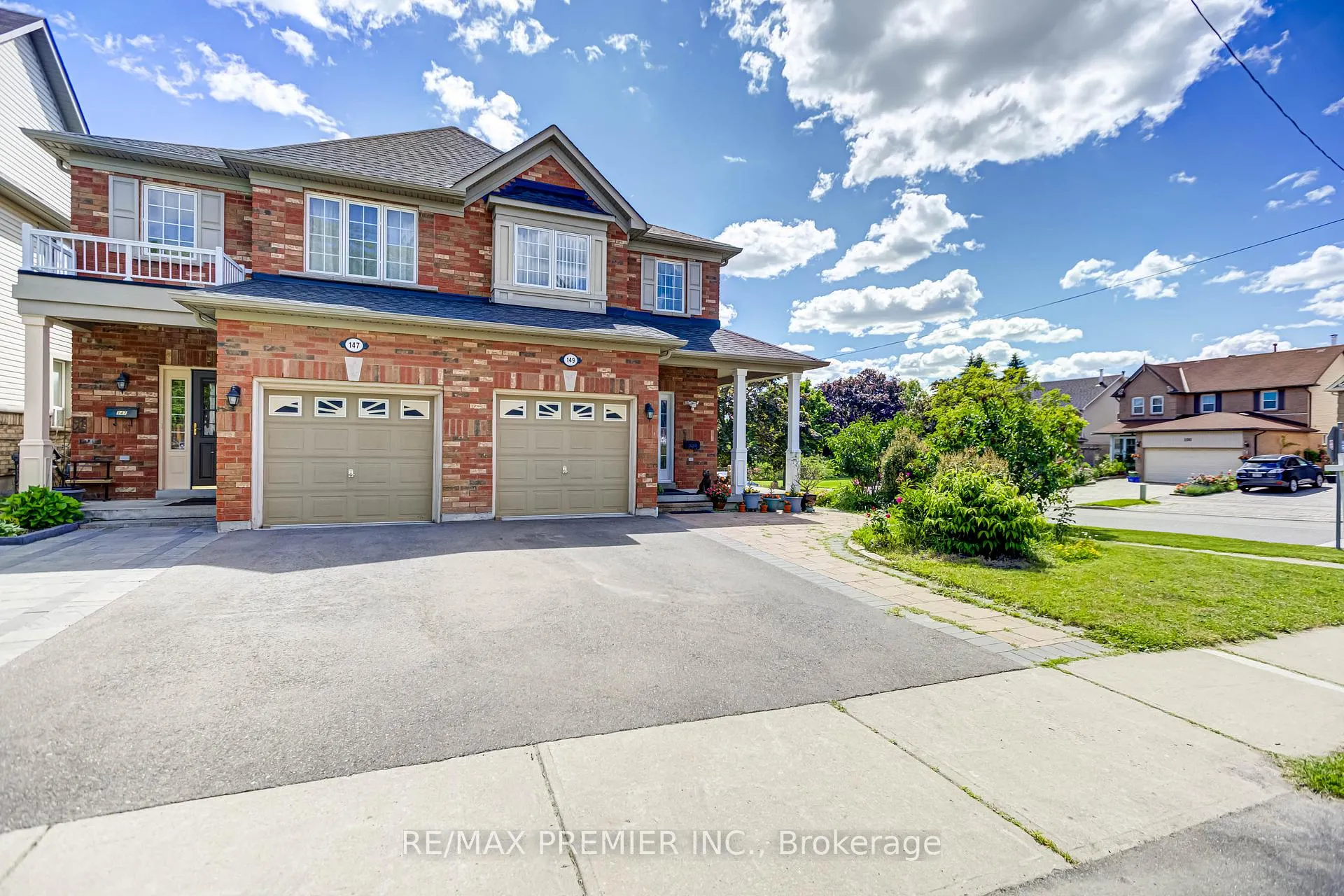 Photo 3 of 149 Ducatel Crescent, Ajax, Central — HOMEH