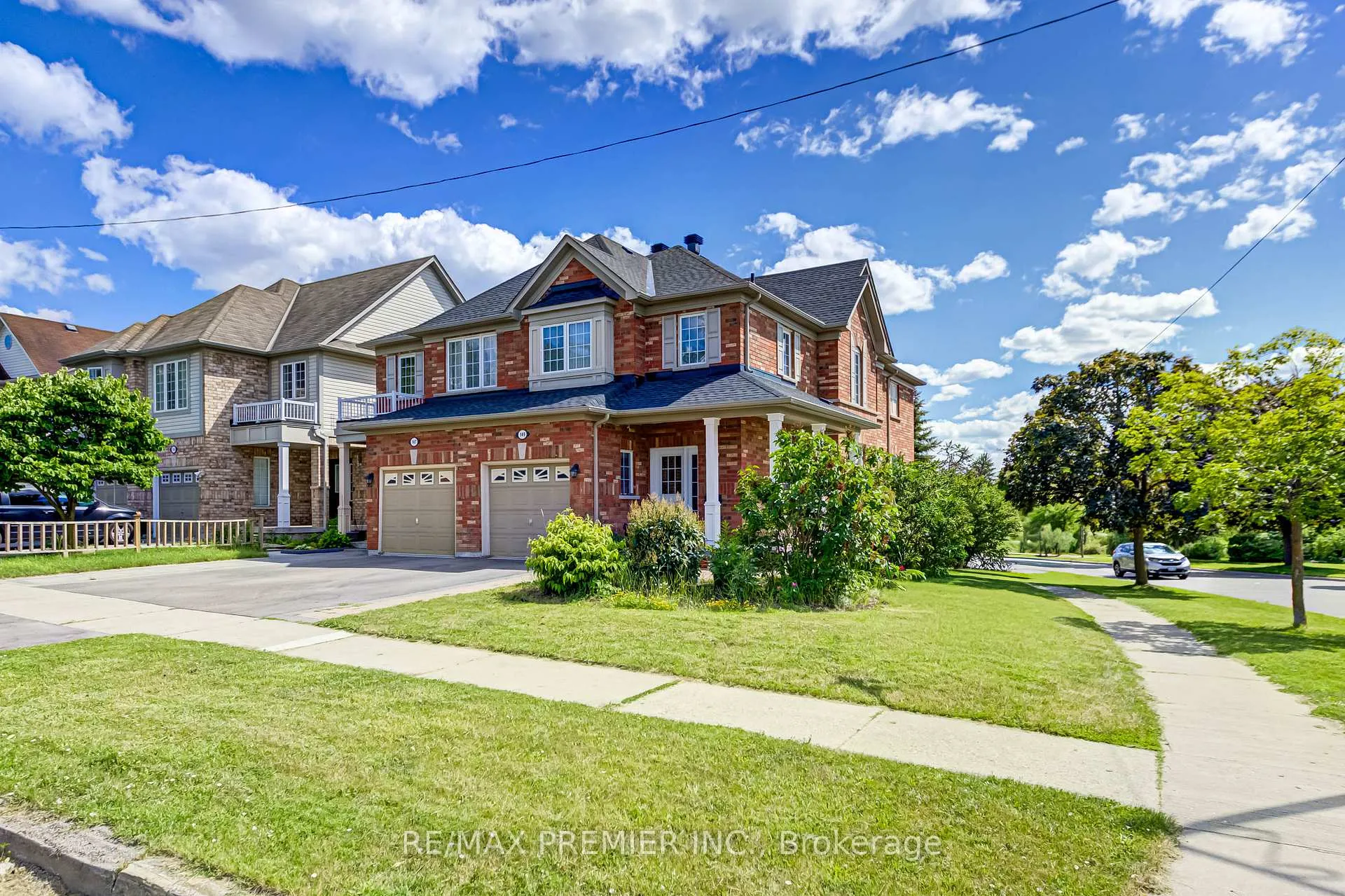 Photo 4 of 149 Ducatel Crescent, Ajax, Central — HOMEH