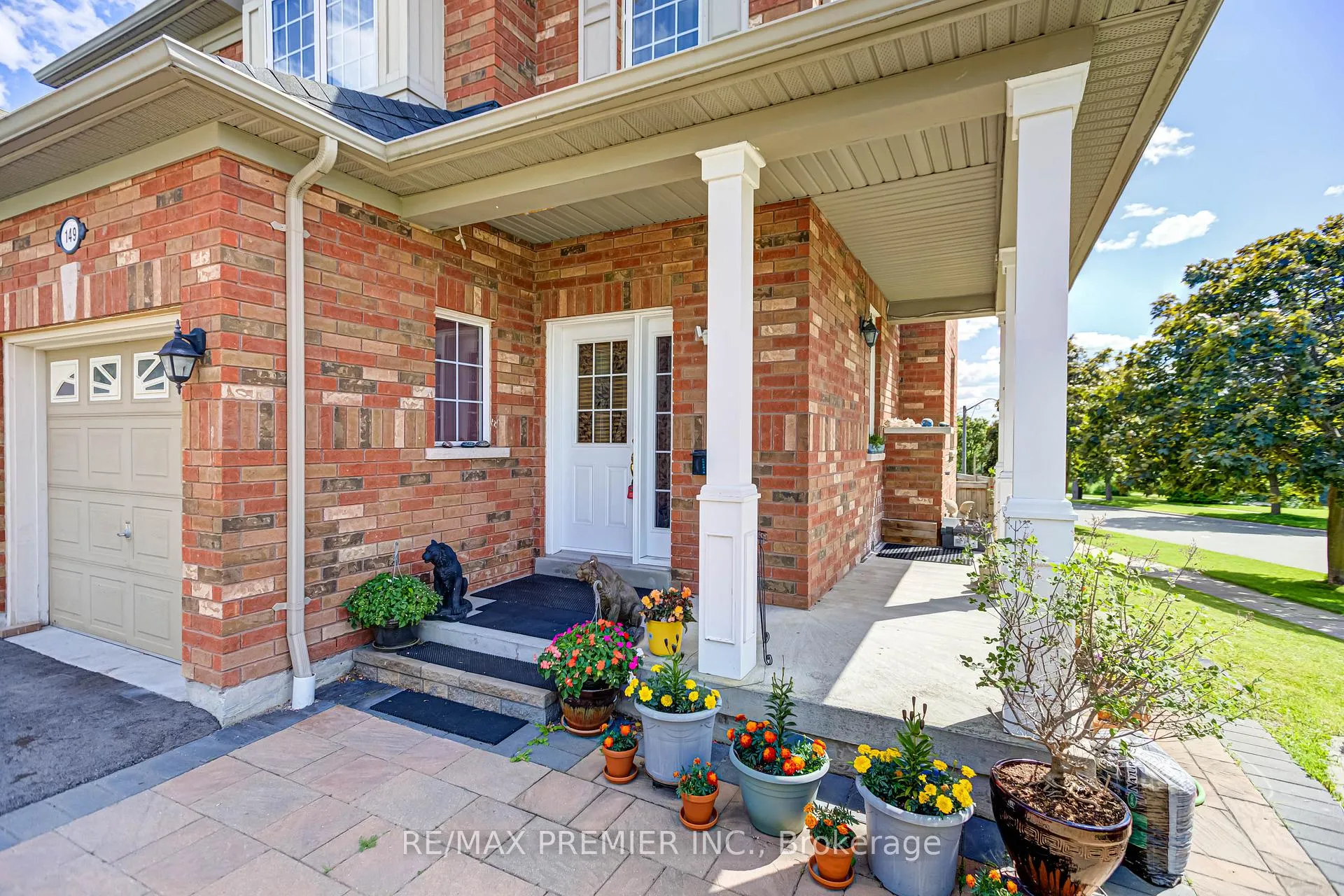 Photo 6 of 149 Ducatel Crescent, Ajax, Central — HOMEH
