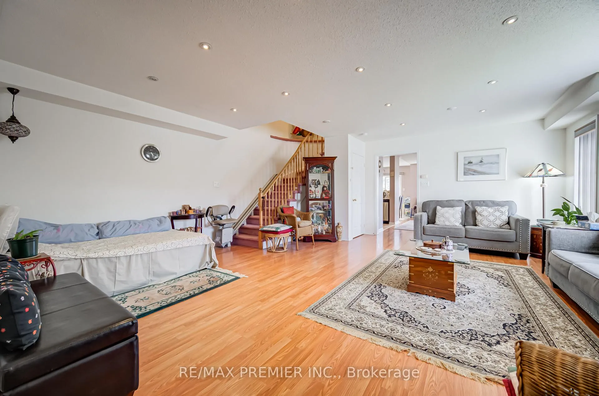 Photo 12 of 149 Ducatel Crescent, Ajax, Central — HOMEH