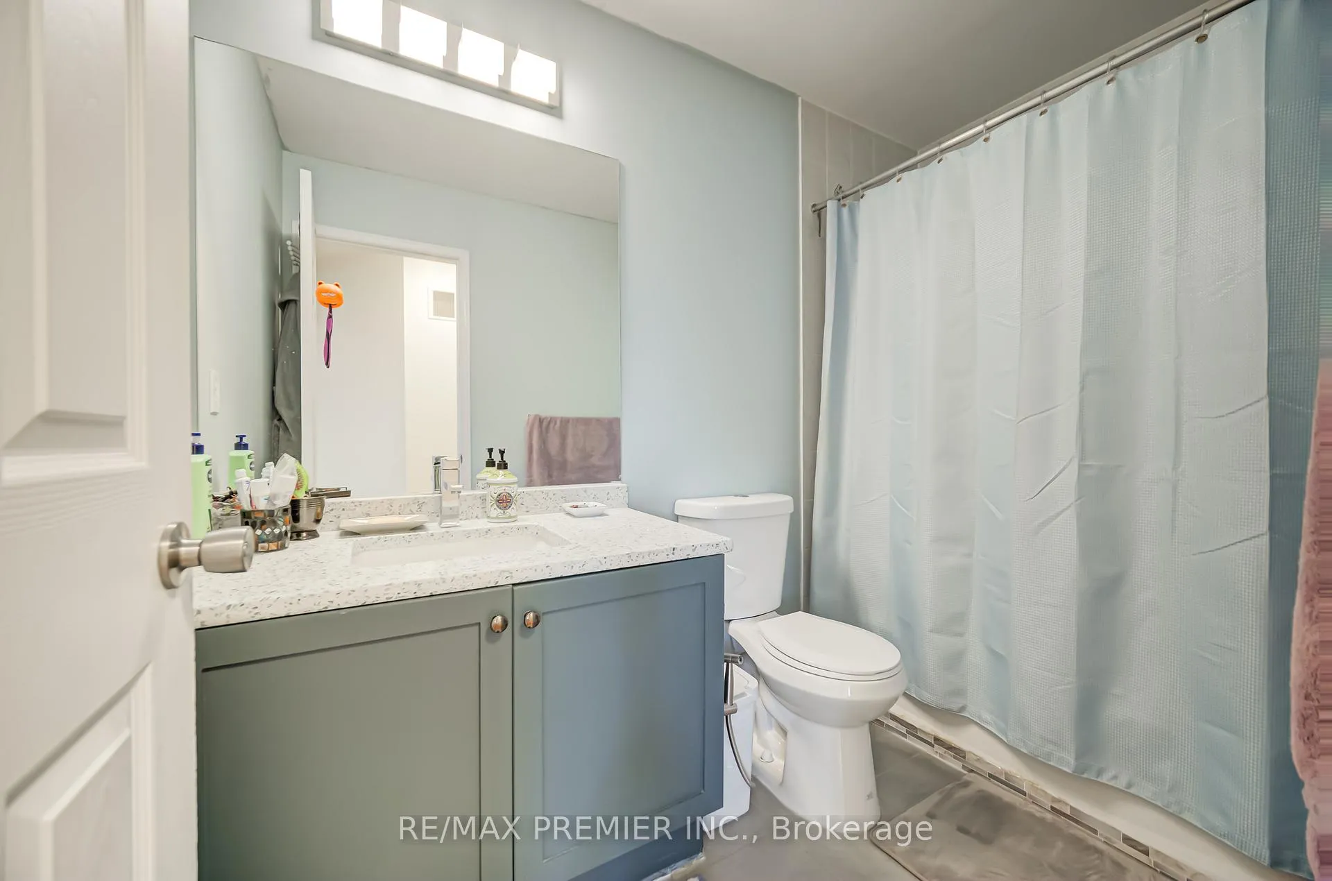 Photo 35 of 149 Ducatel Crescent, Ajax, Central — HOMEH