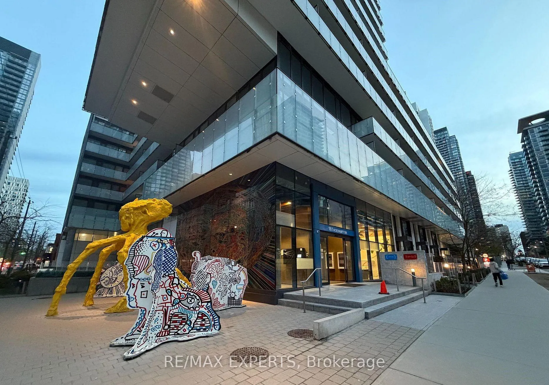 Photo 1 of Unit 530, 161 Roehampton Avenue, Toronto, Mount Pleasant West — HOMEH