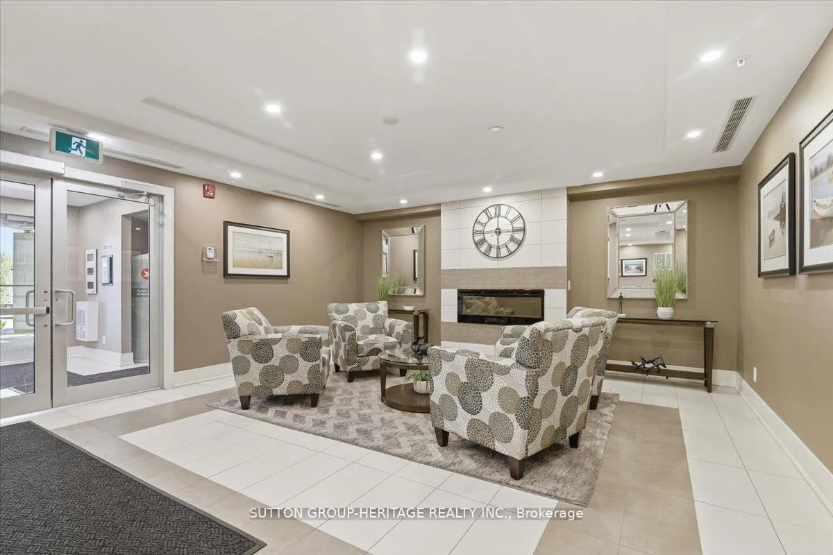 Photo 3 of Unit 201, 660 Gordon Street S, Whitby, Port Whitby — HOMEH